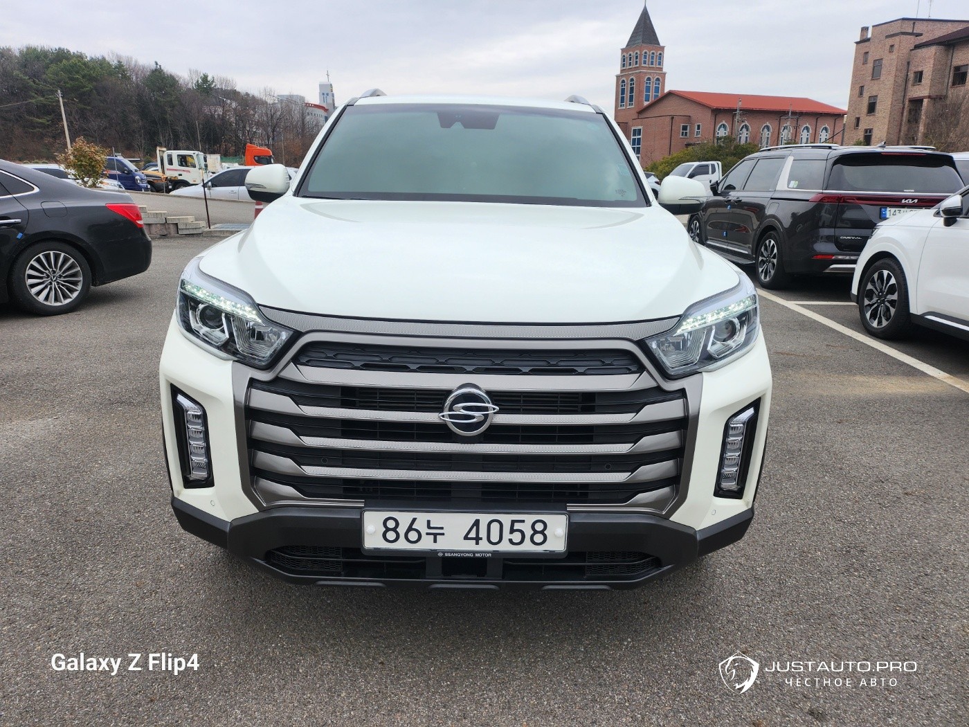 Автомобиль KG_Mobility_Ssangyong Rexton