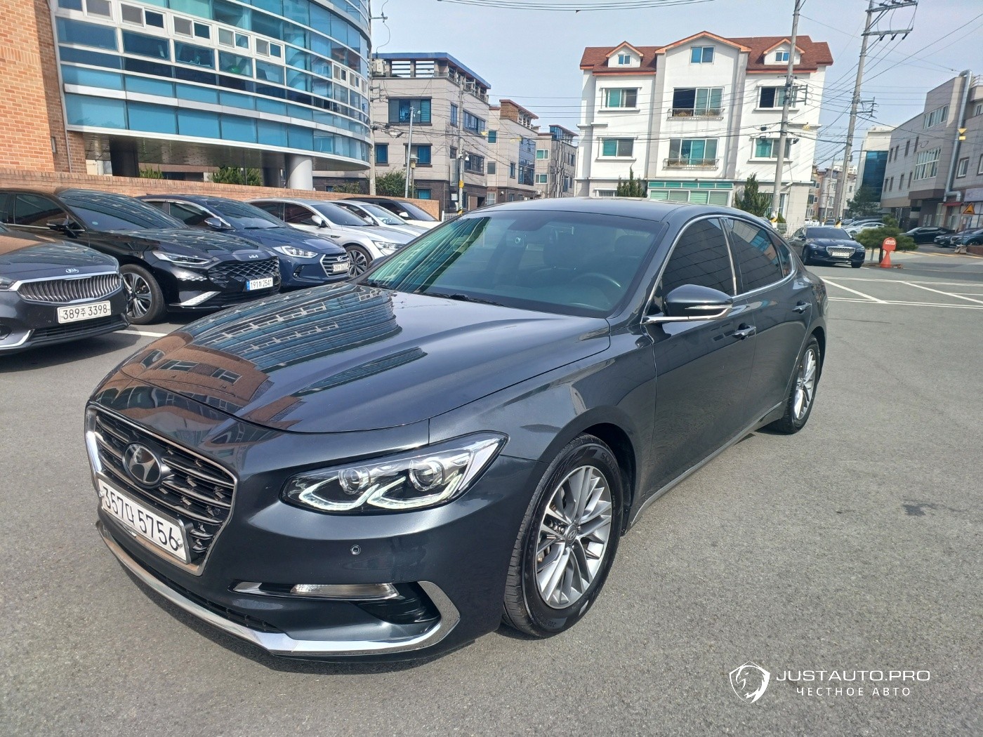 Автомобиль Hyundai Grandeur