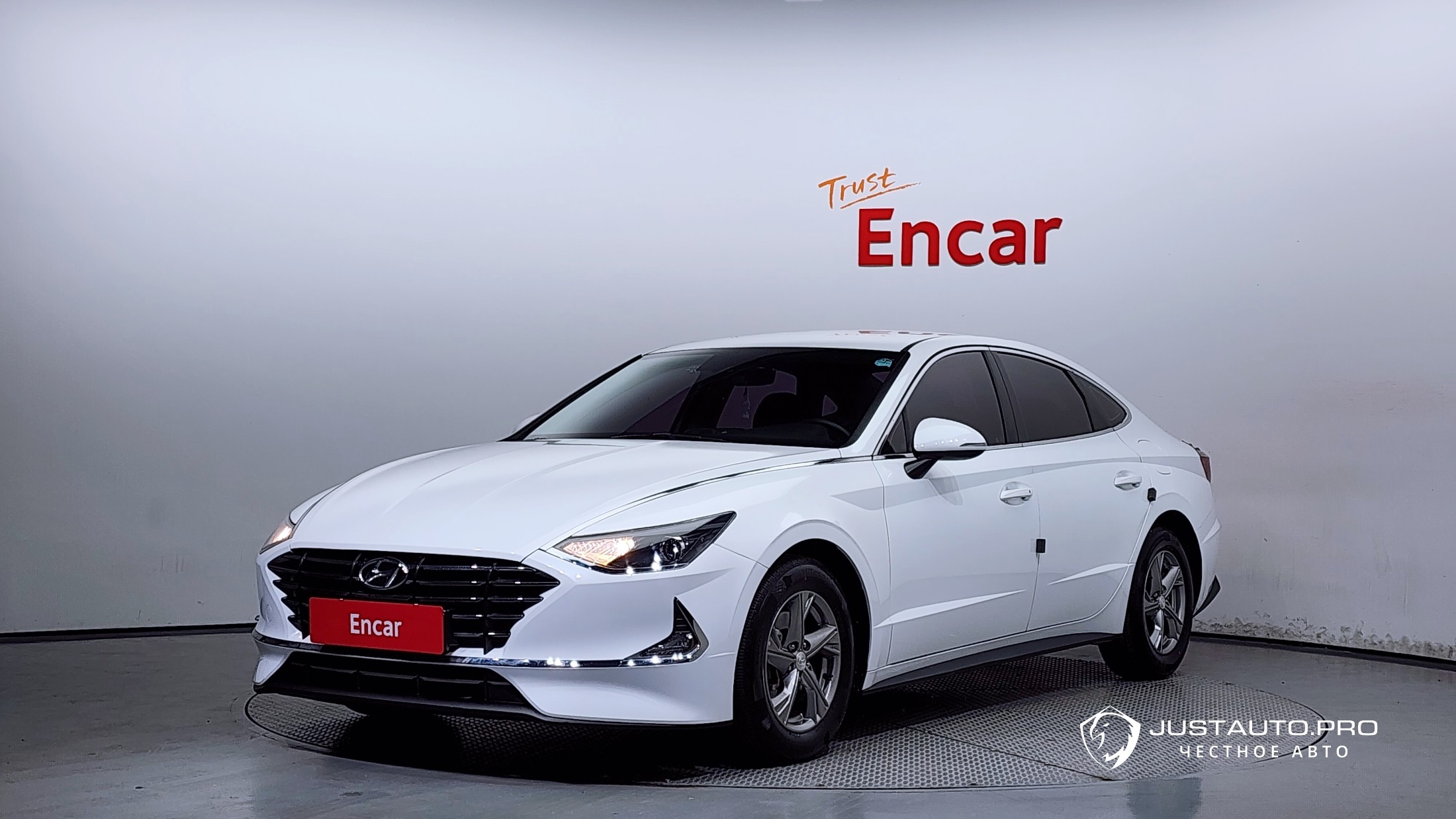 Автомобиль Hyundai Sonata