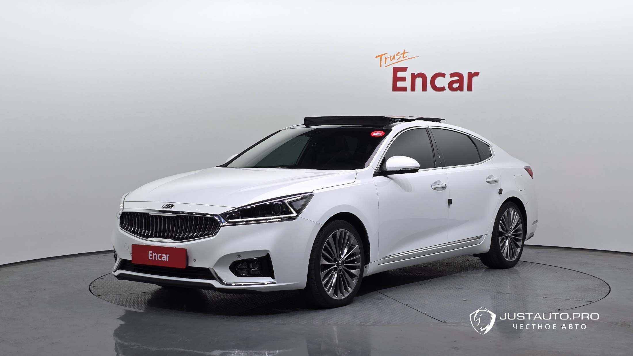 Автомобиль Kia K7