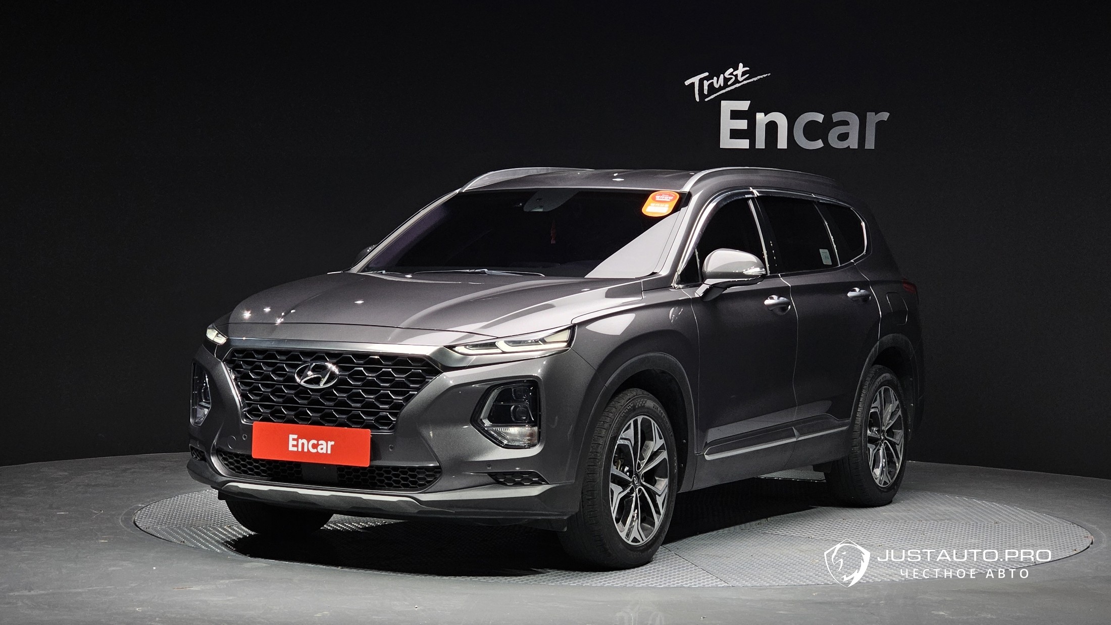 Автомобиль Hyundai Santafe