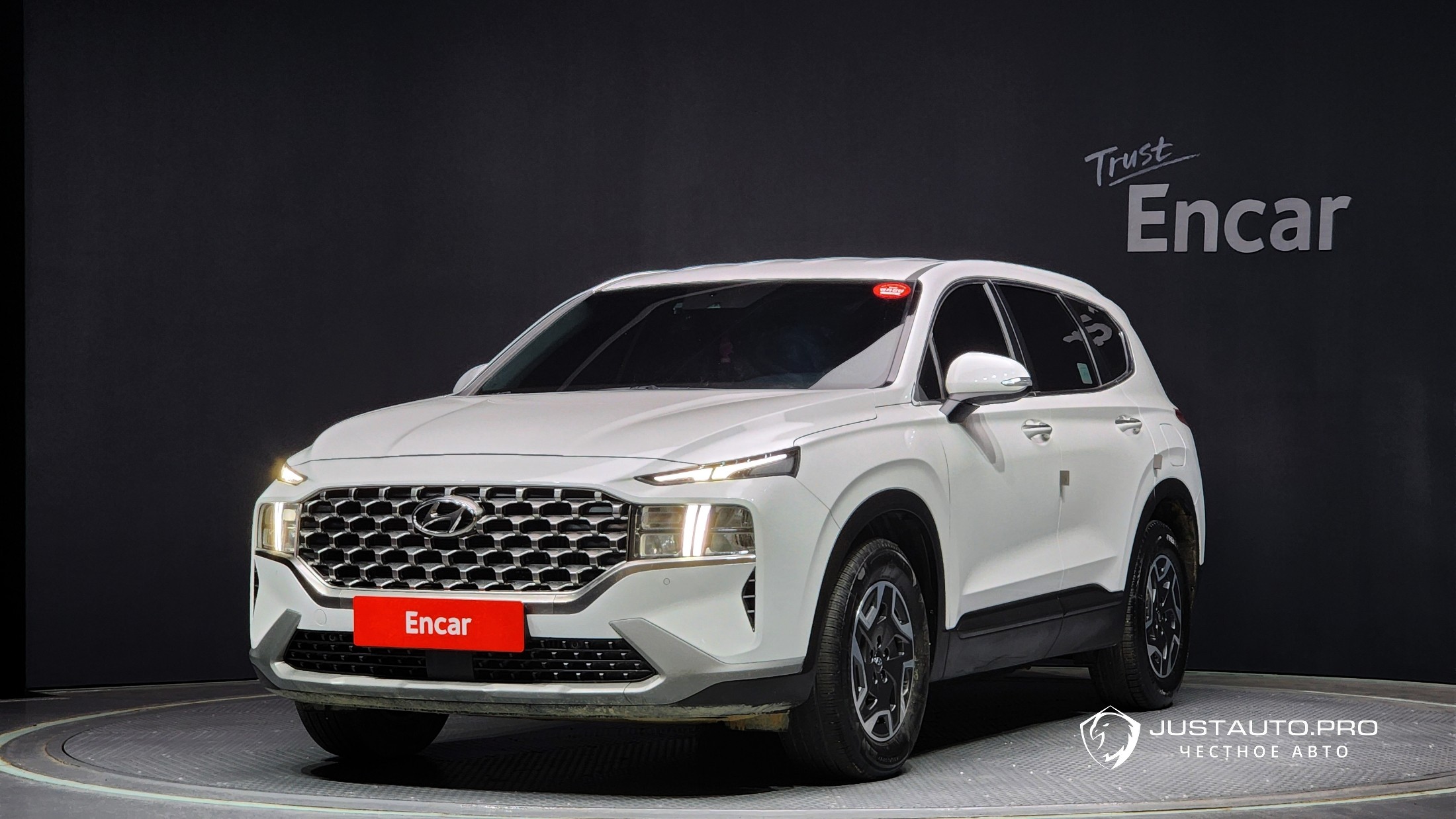 Автомобиль Hyundai Santafe