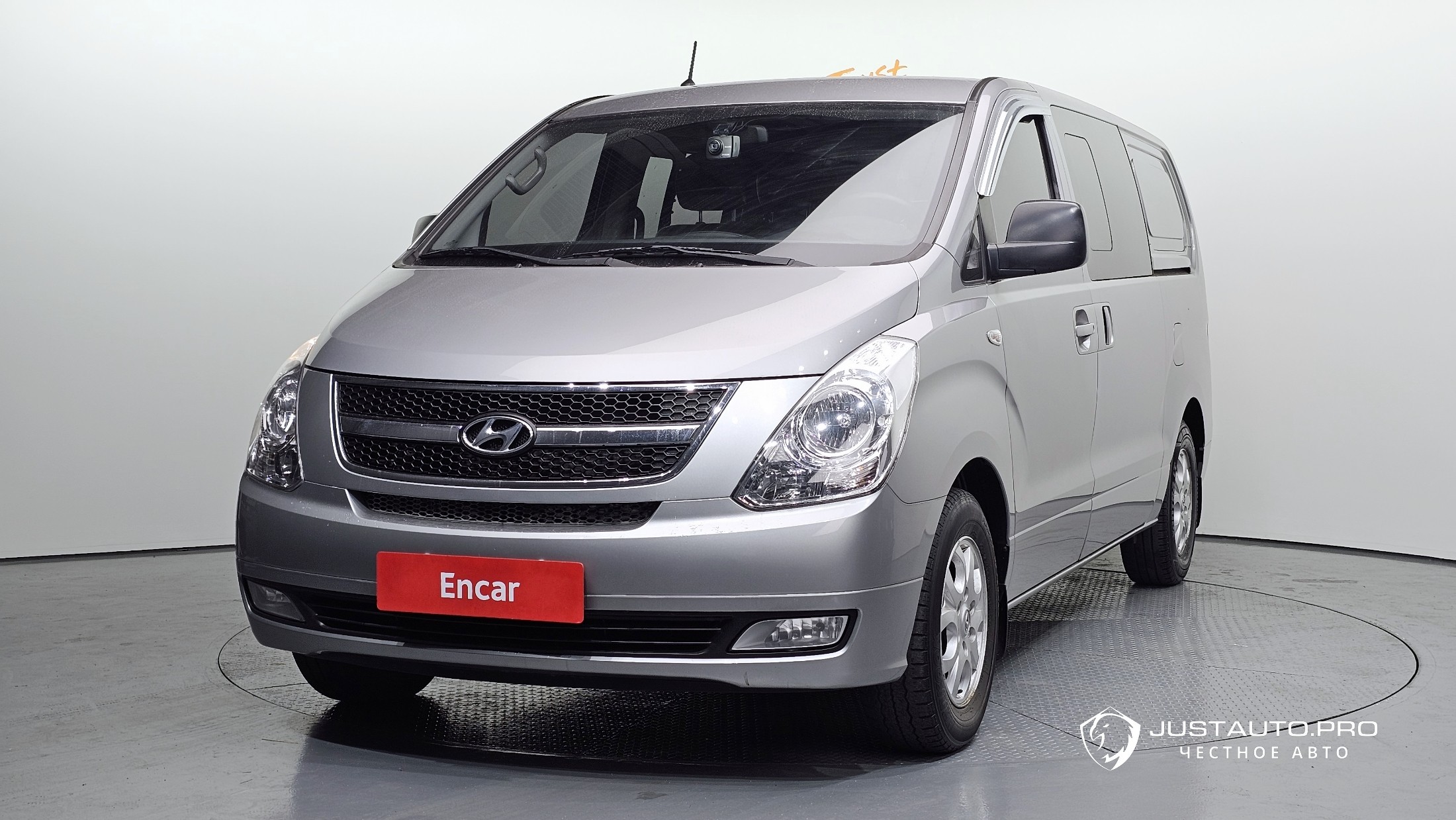Автомобиль Hyundai Starex