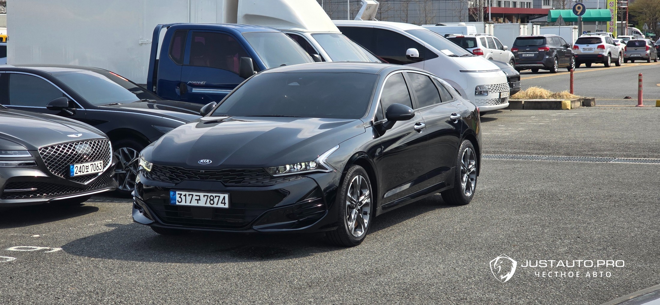 Автомобиль Kia K5