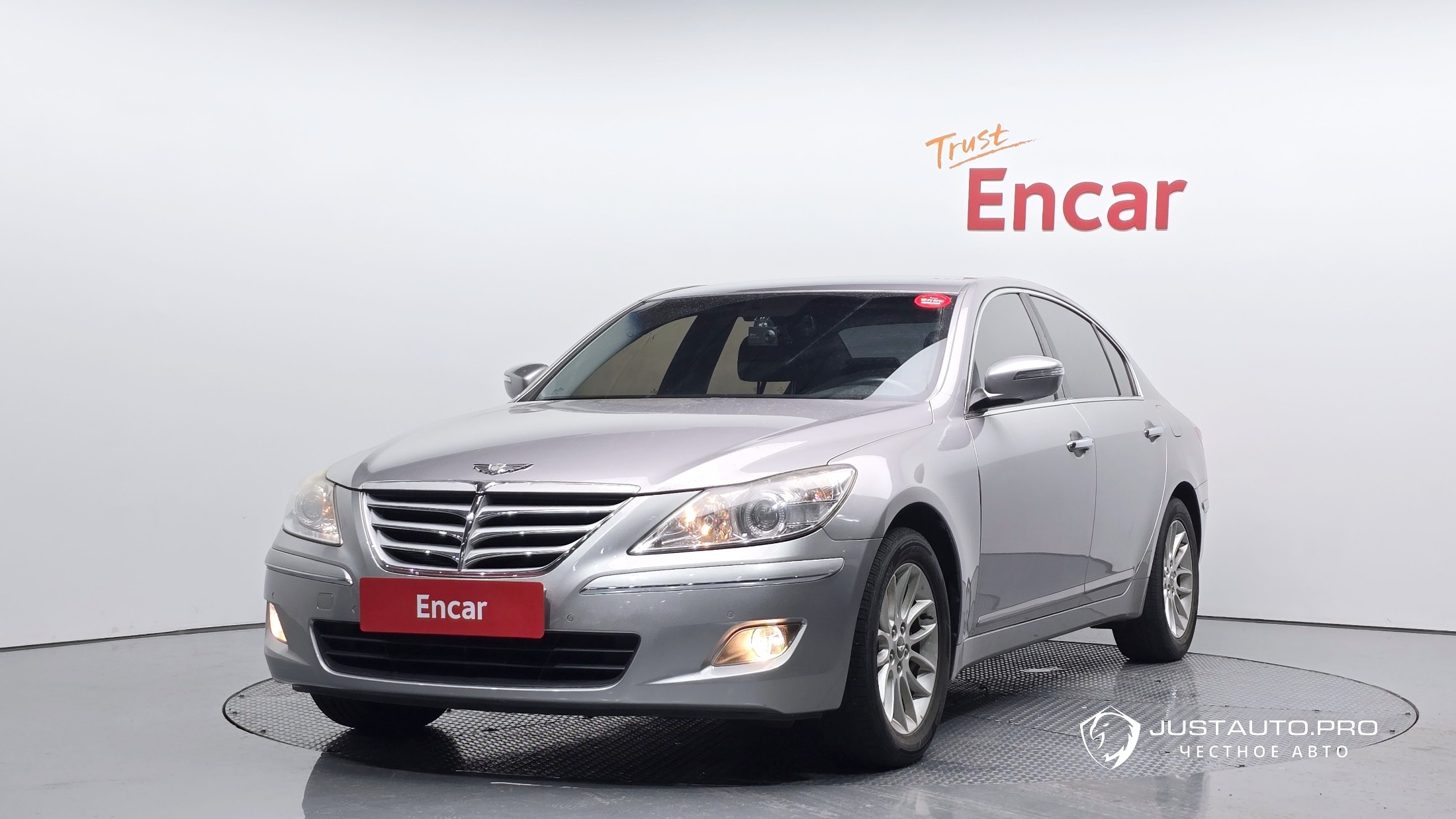 Автомобиль Hyundai Genesis