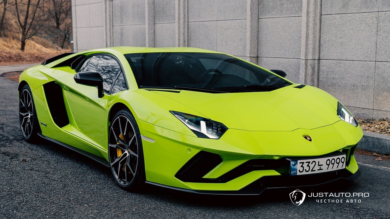 Автомобиль Lamborghini Aventador