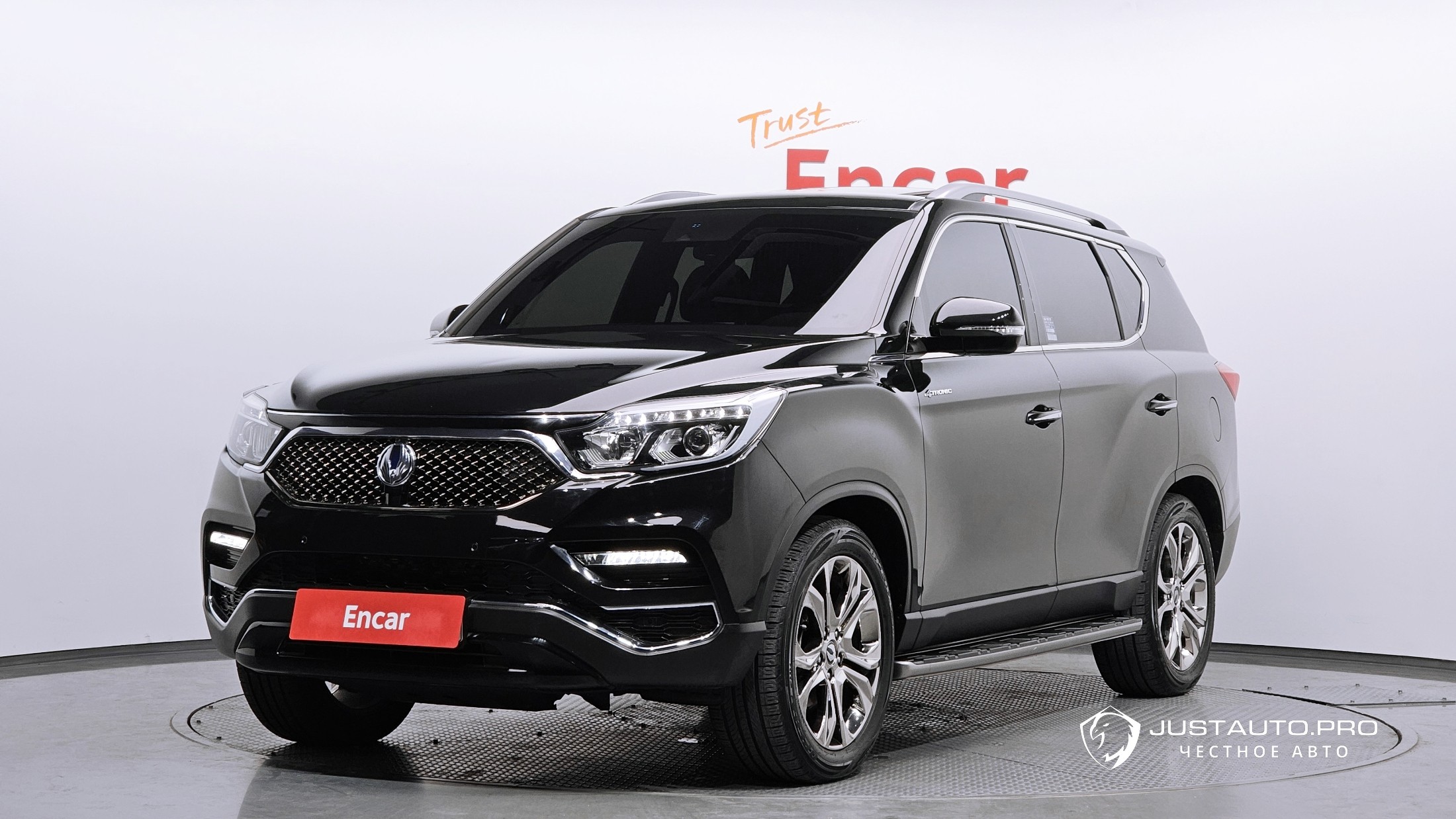 Автомобиль KG_Mobility_Ssangyong Rexton