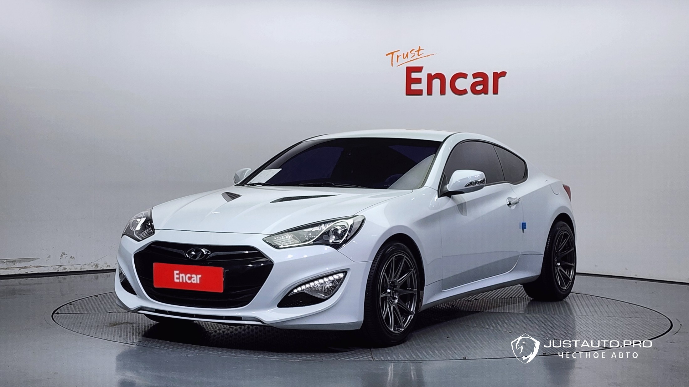 Автомобиль Hyundai Genesis