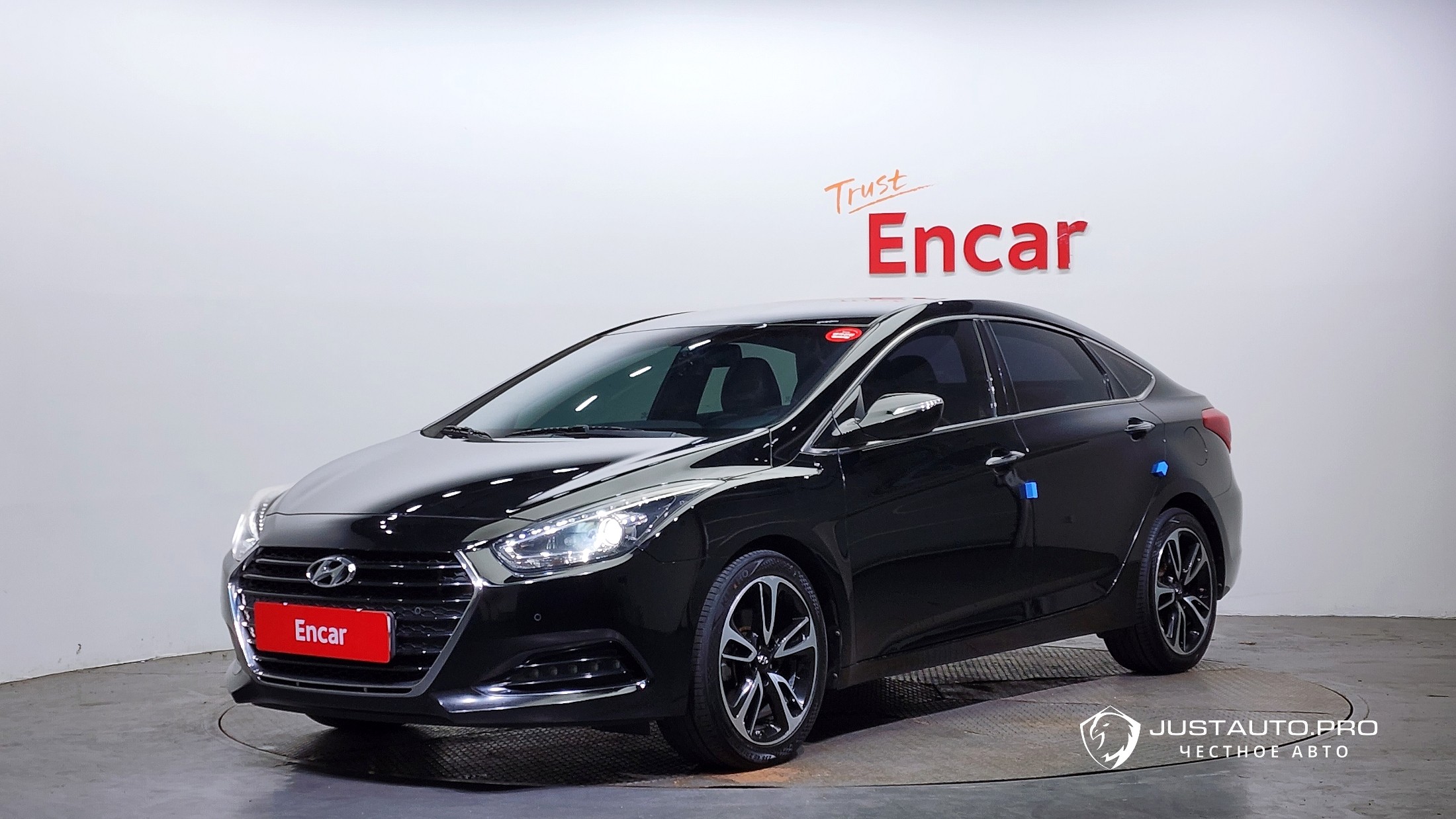 Автомобиль Hyundai i40