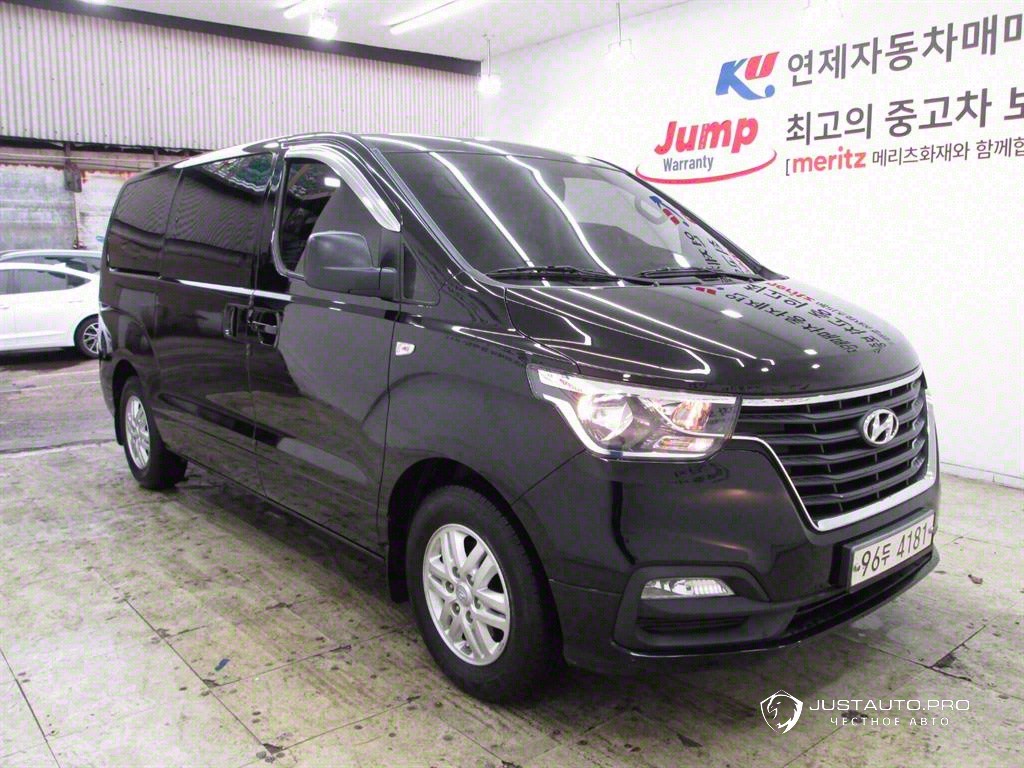Автомобиль Hyundai Starex