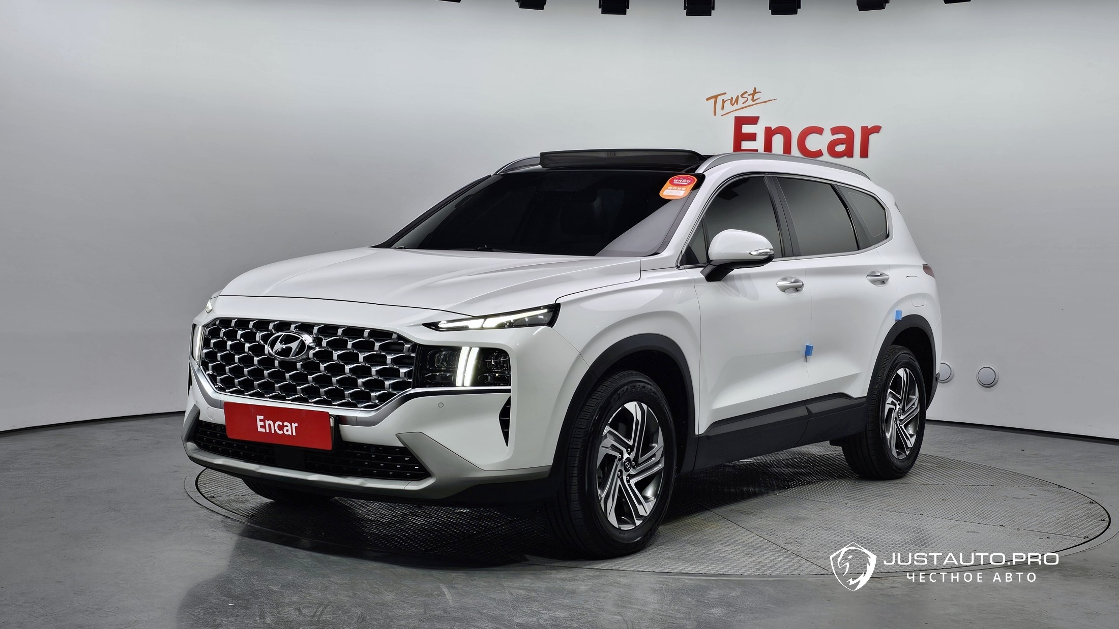 Автомобиль Hyundai Santafe