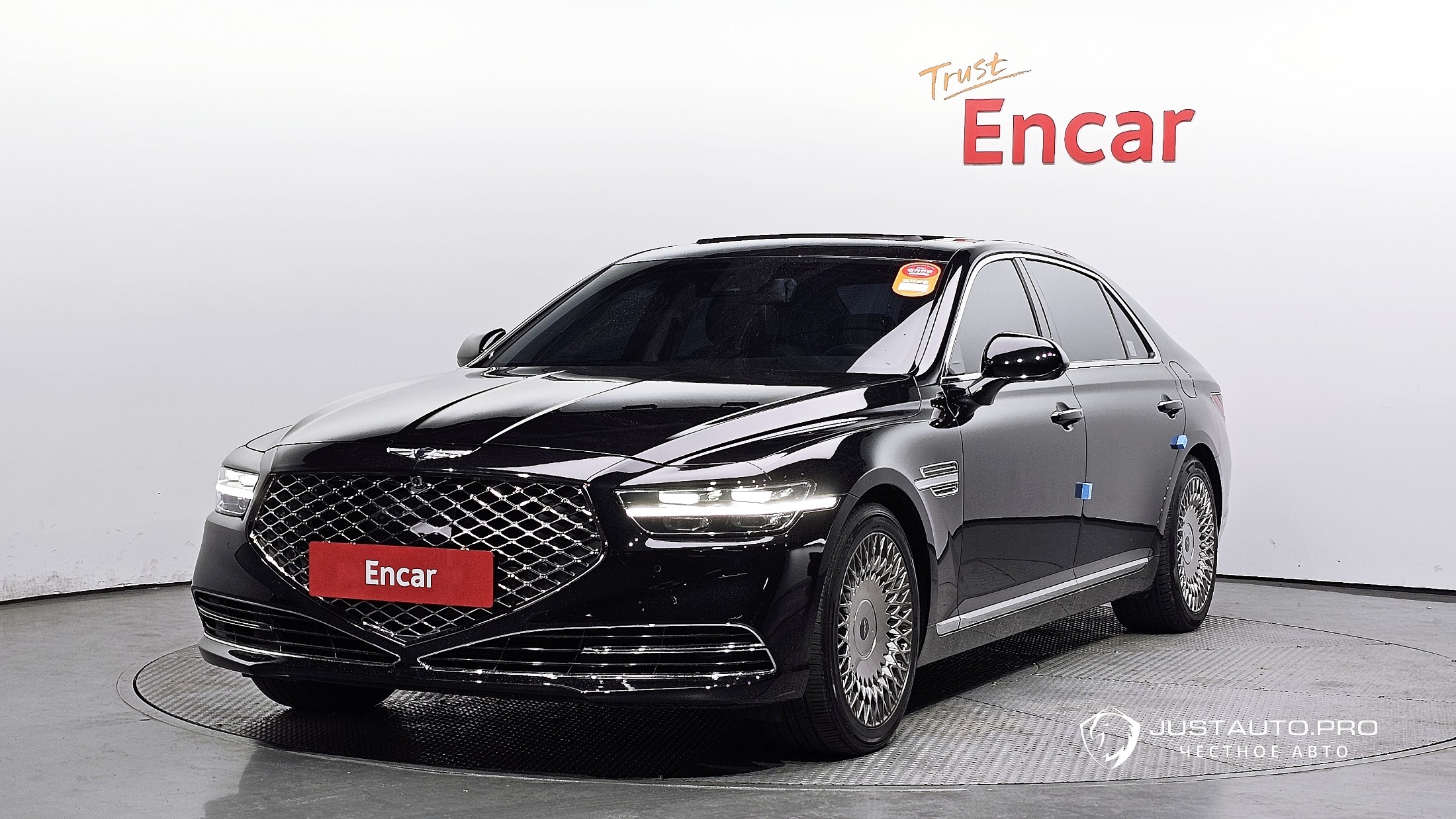 Автомобиль Genesis G90