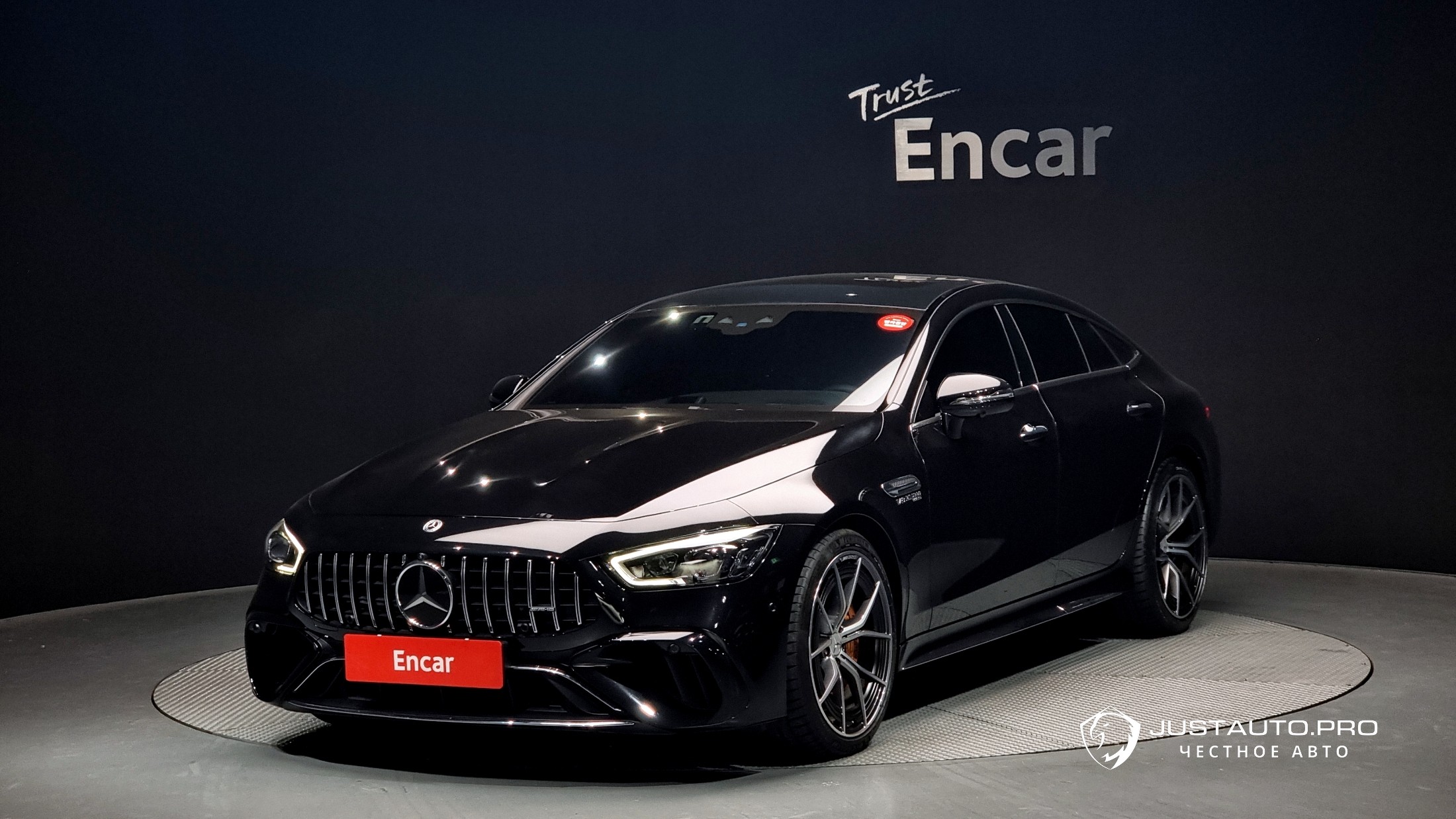 Автомобиль Mercedes-Benz AMG GT