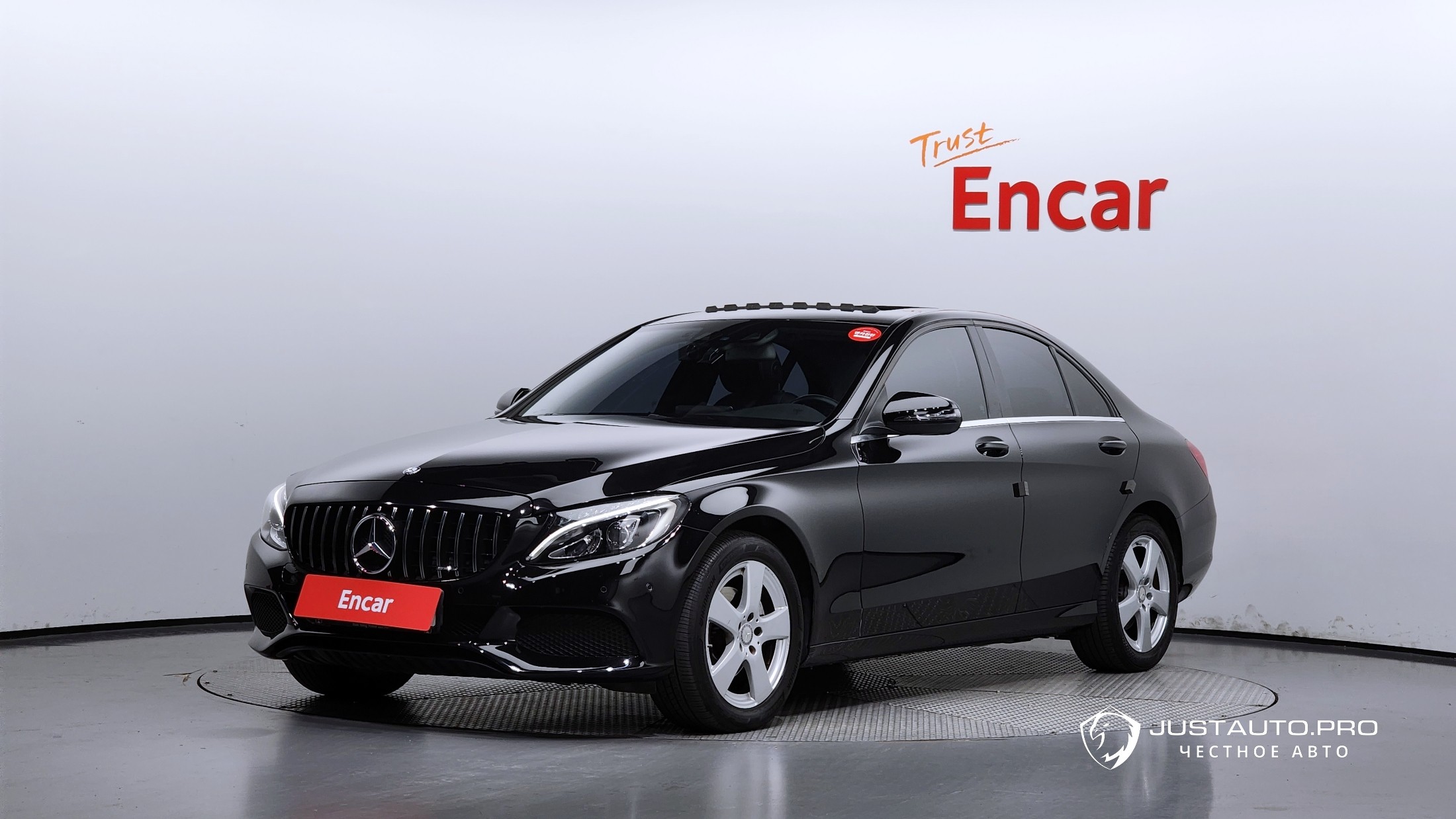Автомобиль Mercedes-Benz C-Class