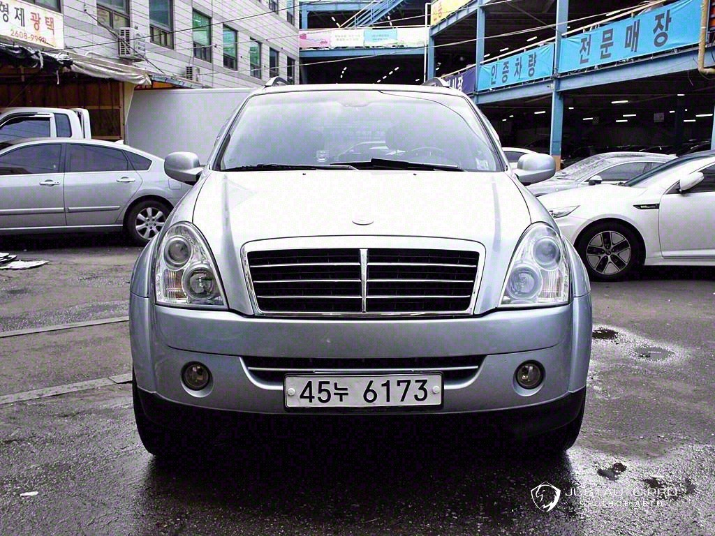 Автомобиль KG_Mobility_Ssangyong Rexton