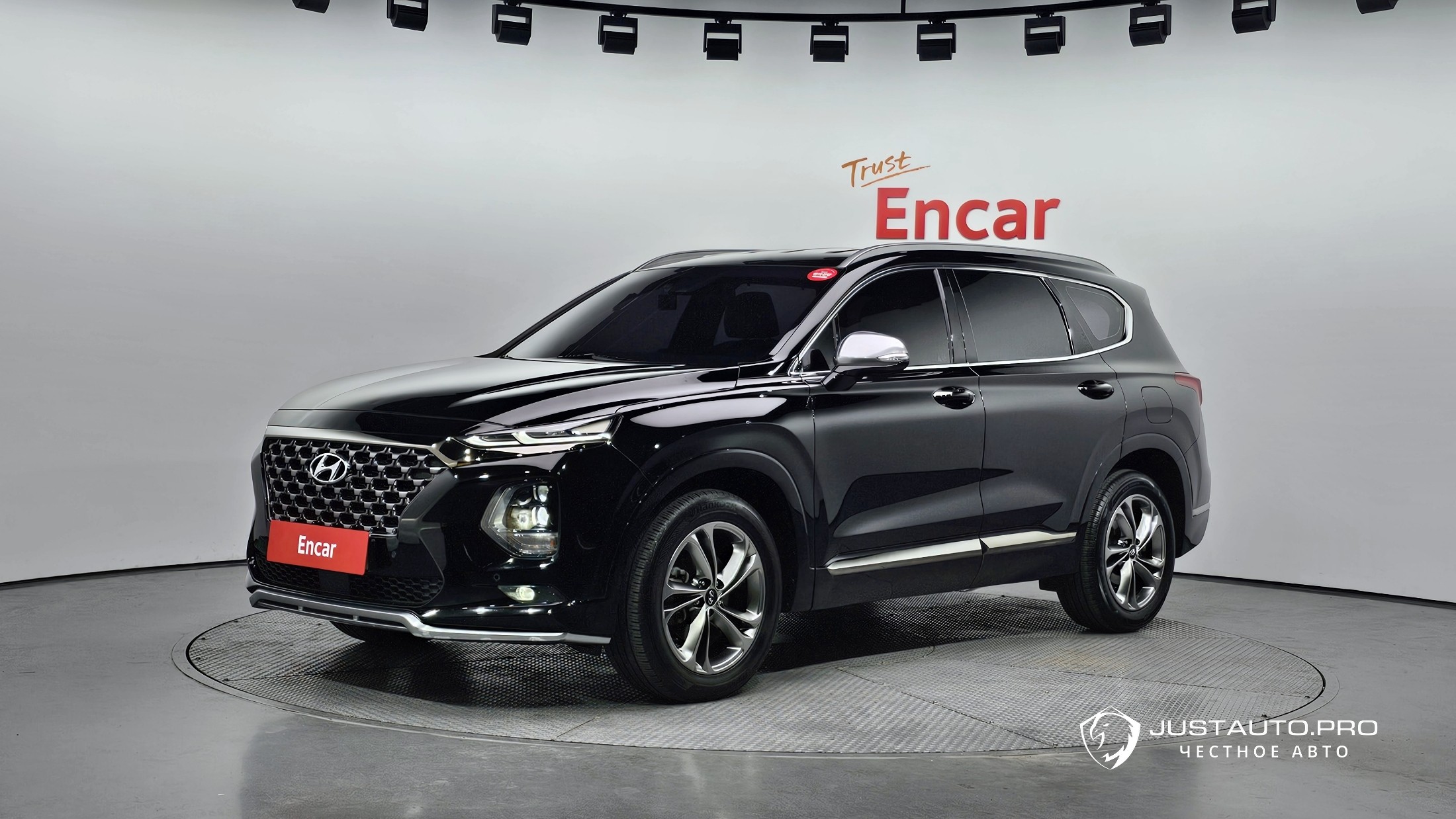 Автомобиль Hyundai Santafe