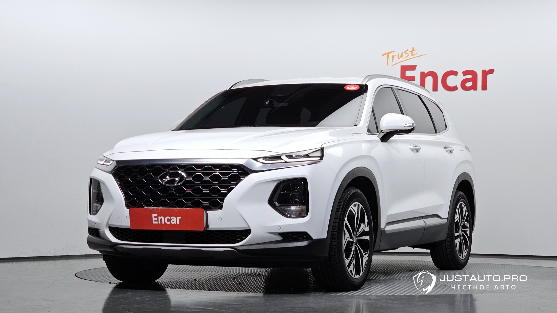 Автомобиль Hyundai Santafe