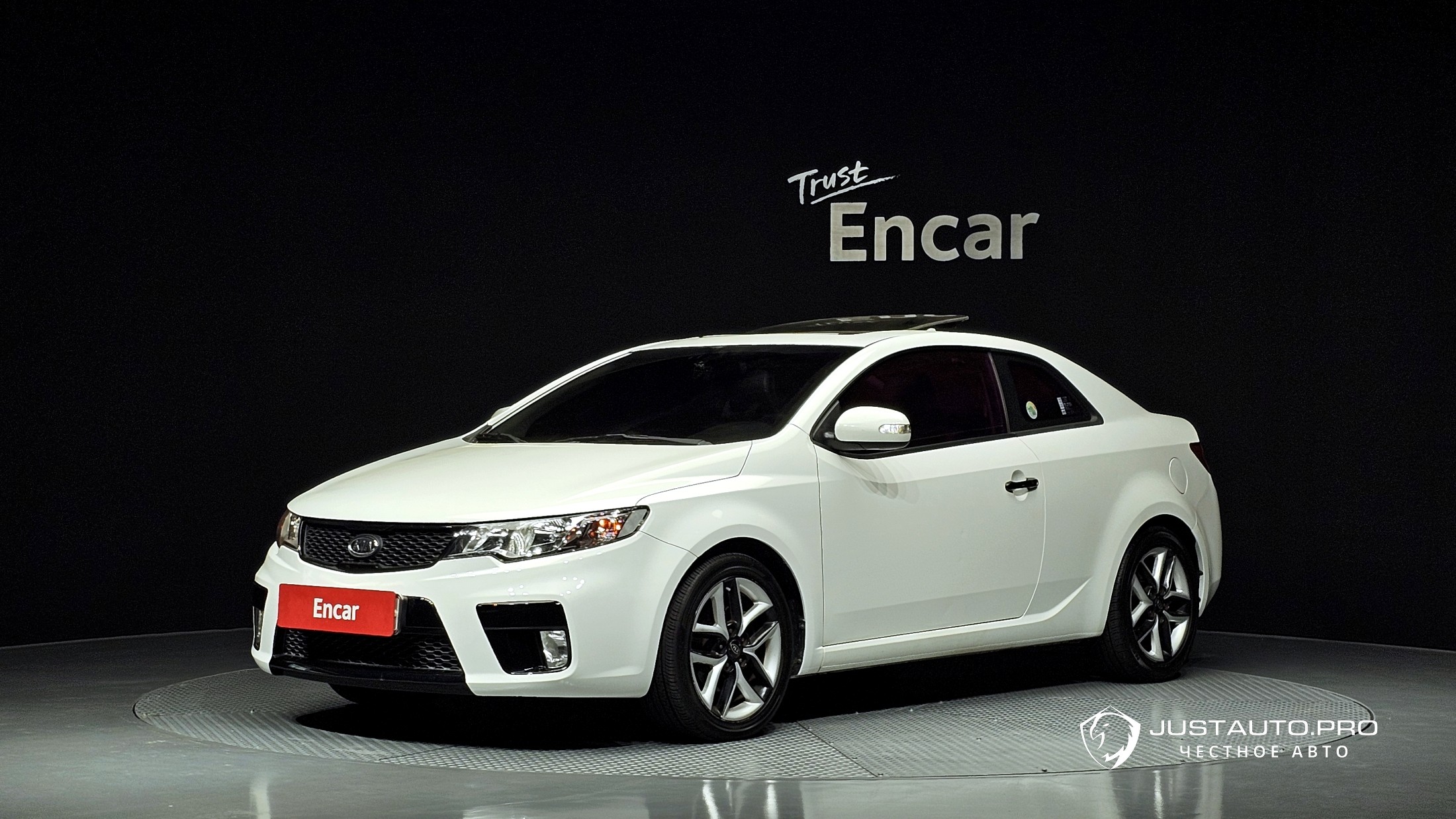 Автомобиль Kia Porte