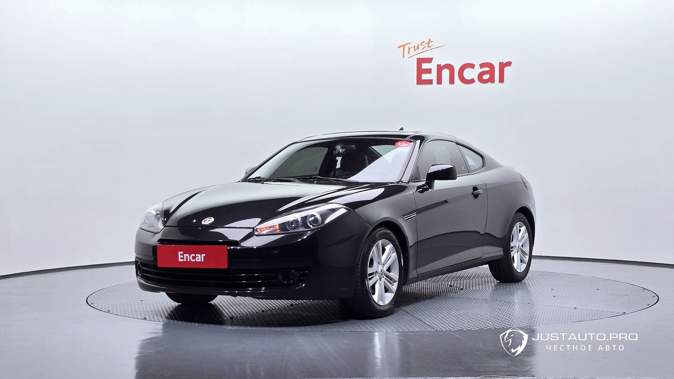 Автомобиль Hyundai Tuscani