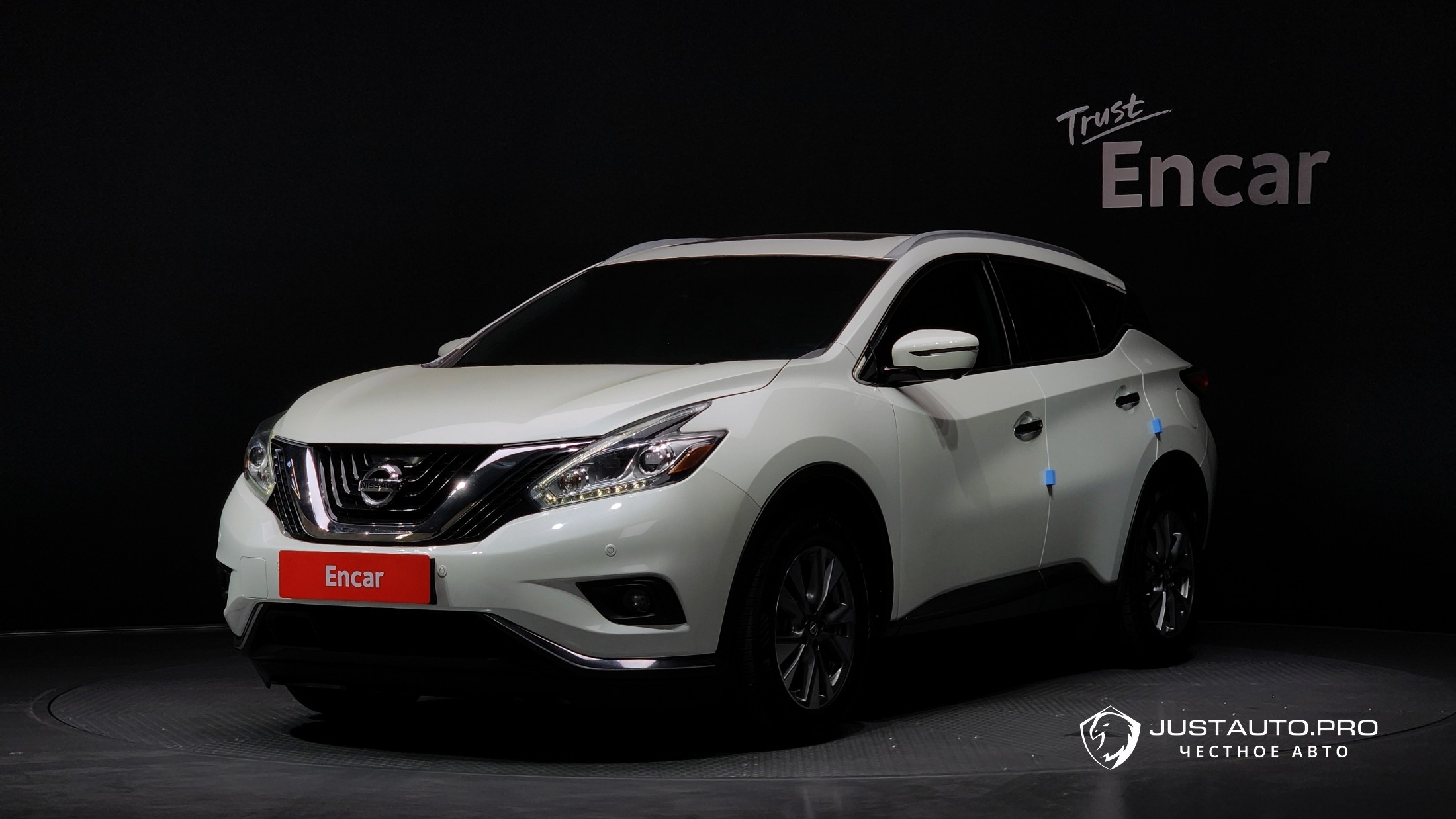 Автомобиль Nissan Murano