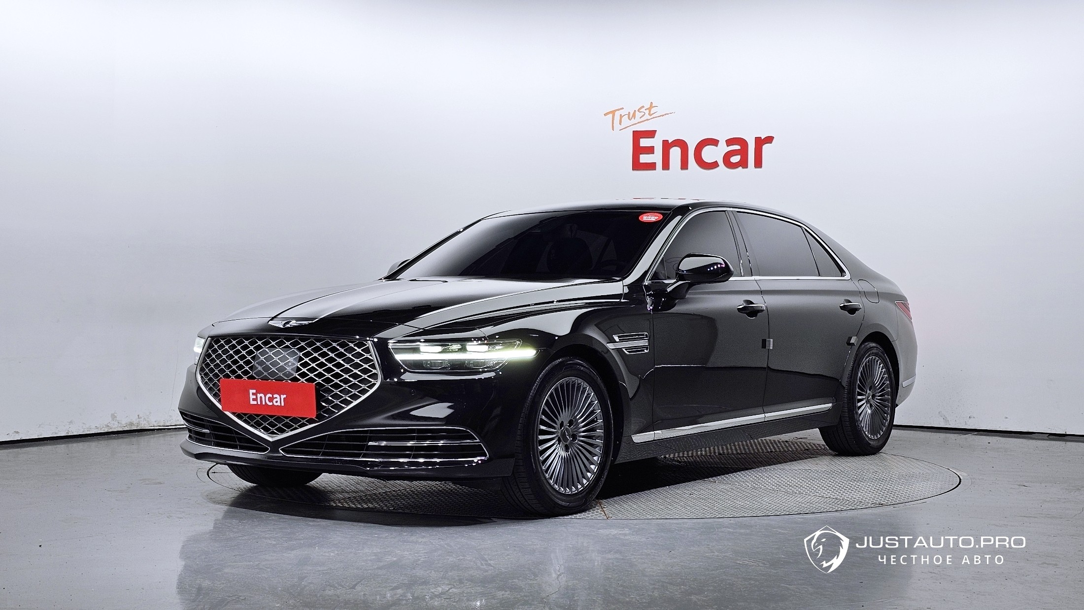 Автомобиль Genesis G90