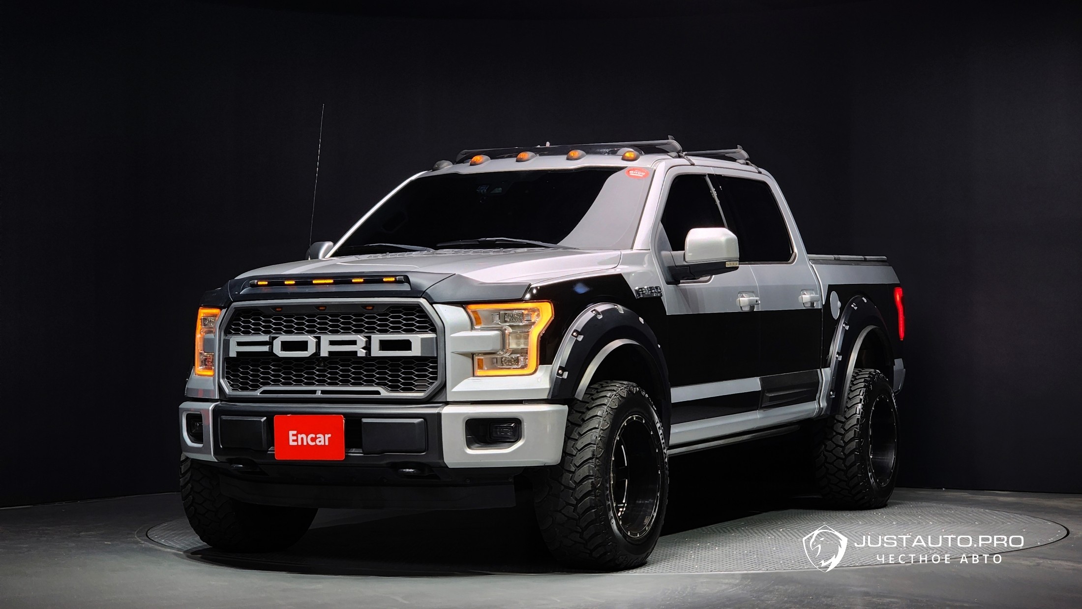 Автомобиль Ford F150
