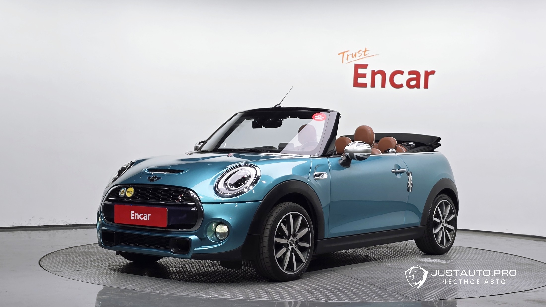 Автомобиль Mini Cooper Convertible