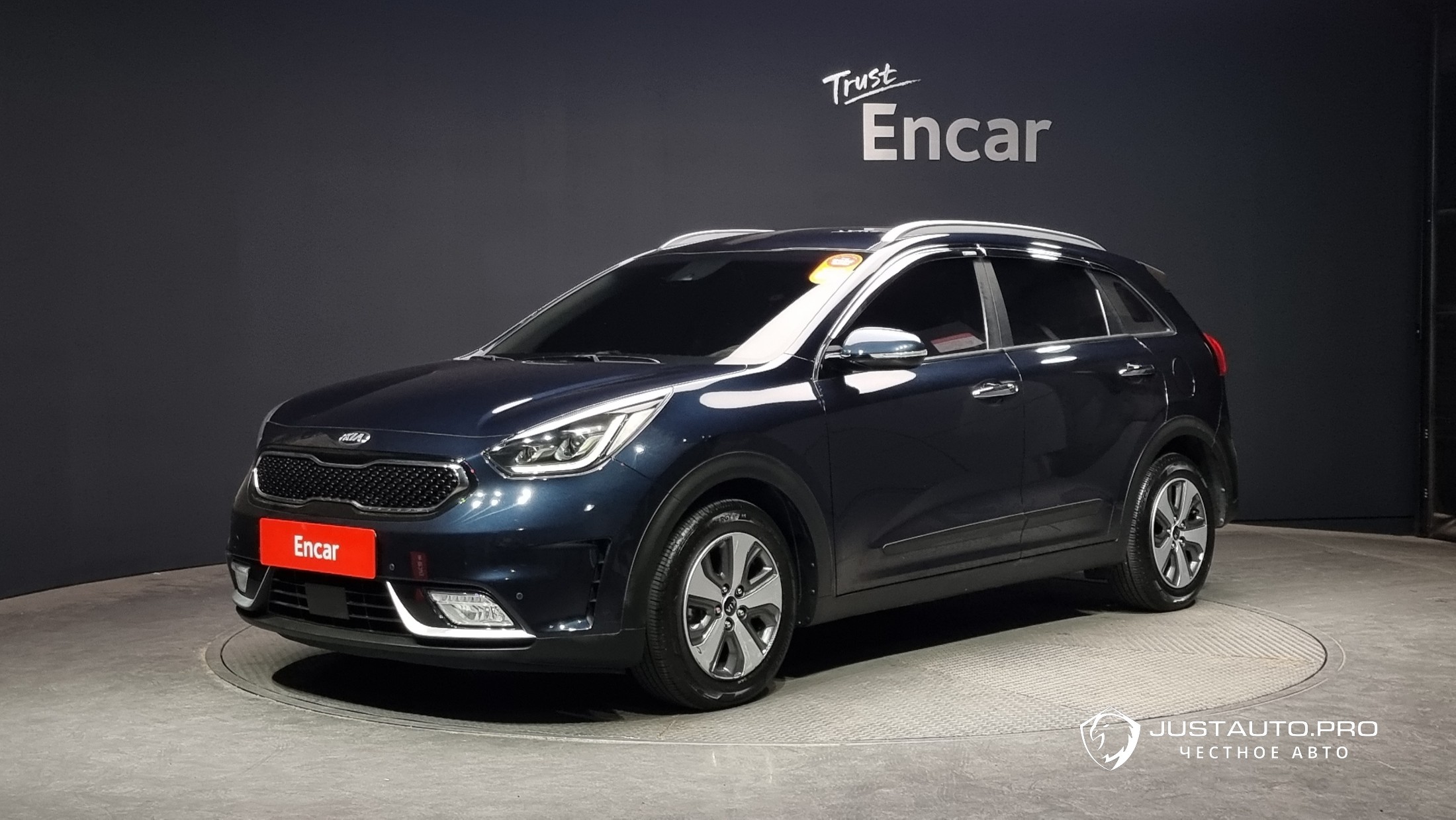 Автомобиль Kia Niro