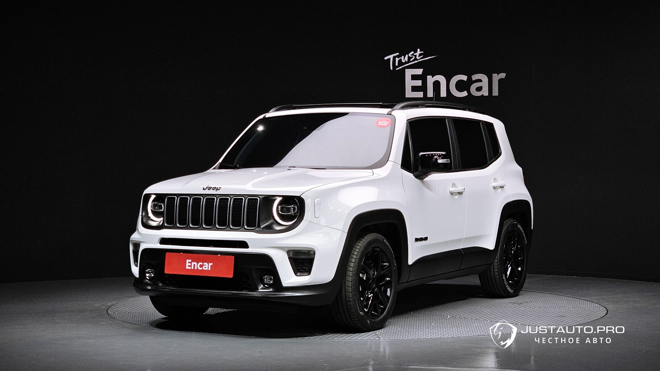 Автомобиль Jeep Renegade