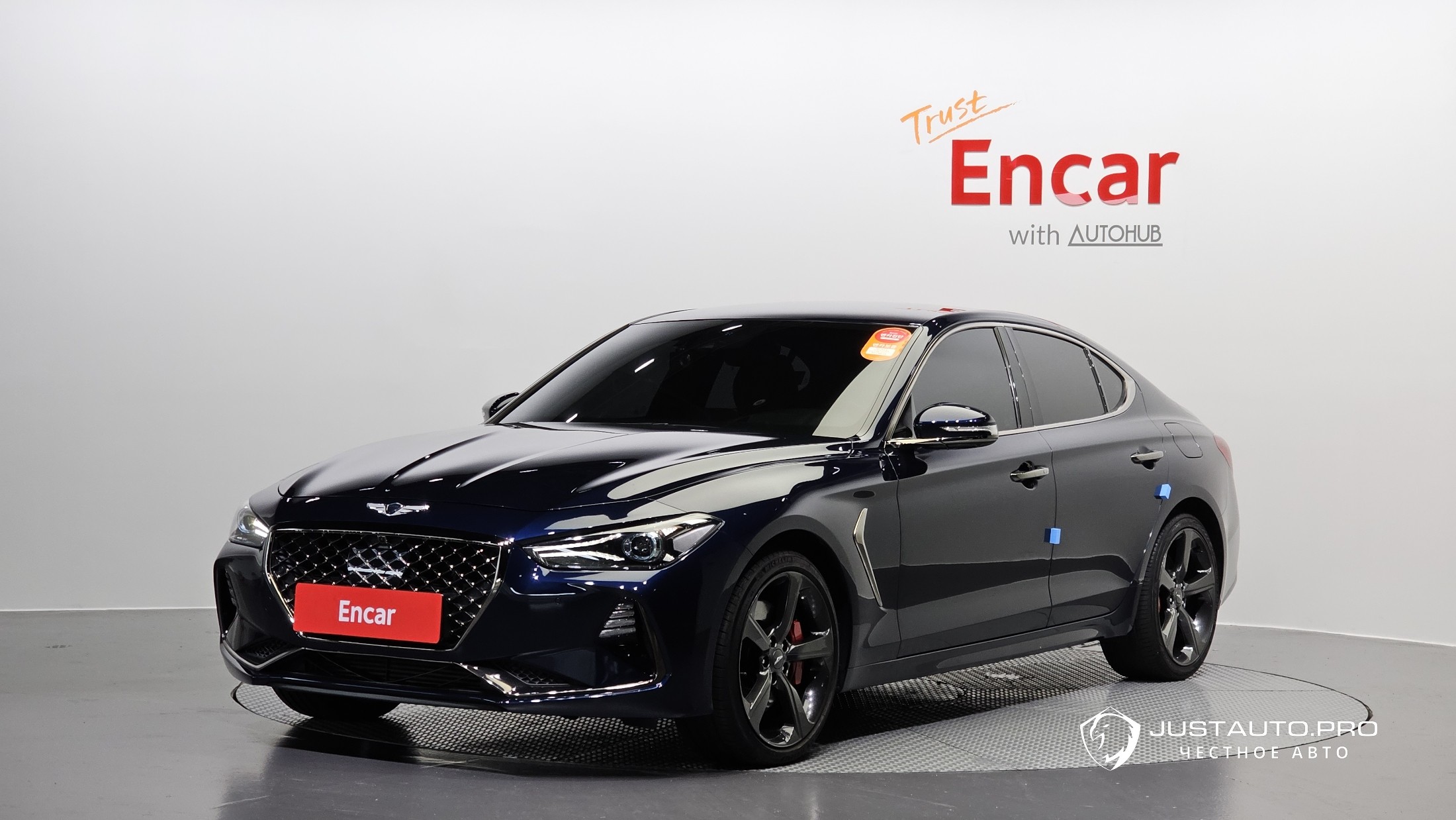 Автомобиль Genesis G70
