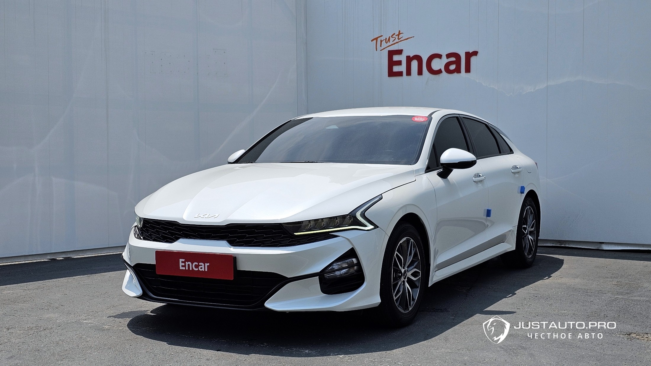 Автомобиль Kia K5