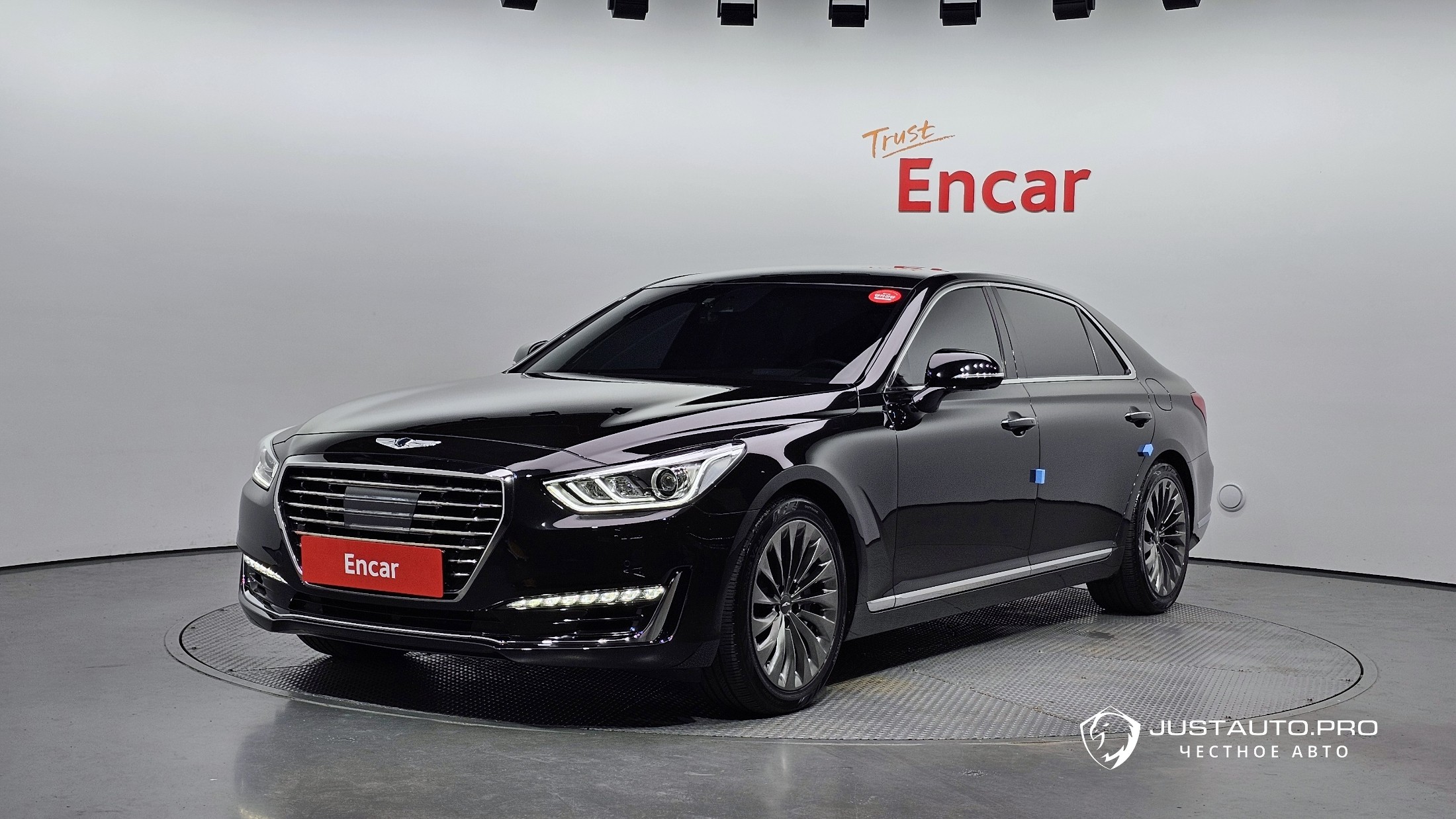 Автомобиль Genesis EQ900