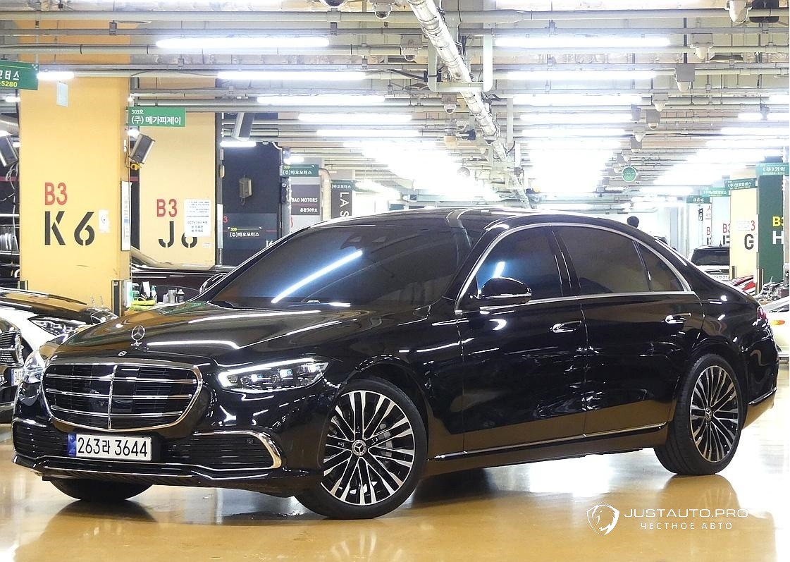Автомобиль Mercedes-Benz S-Class