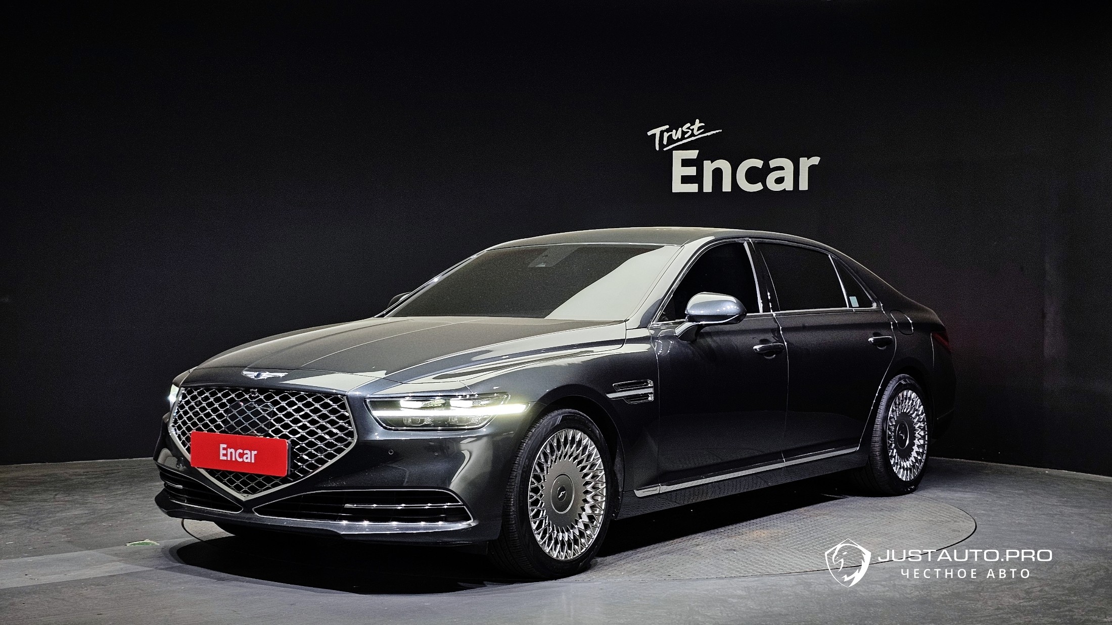 Автомобиль Genesis G90