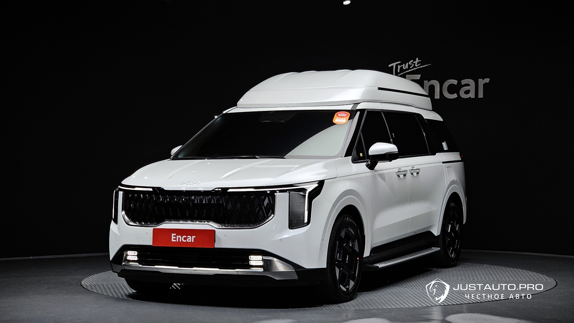 Автомобиль Kia Canival