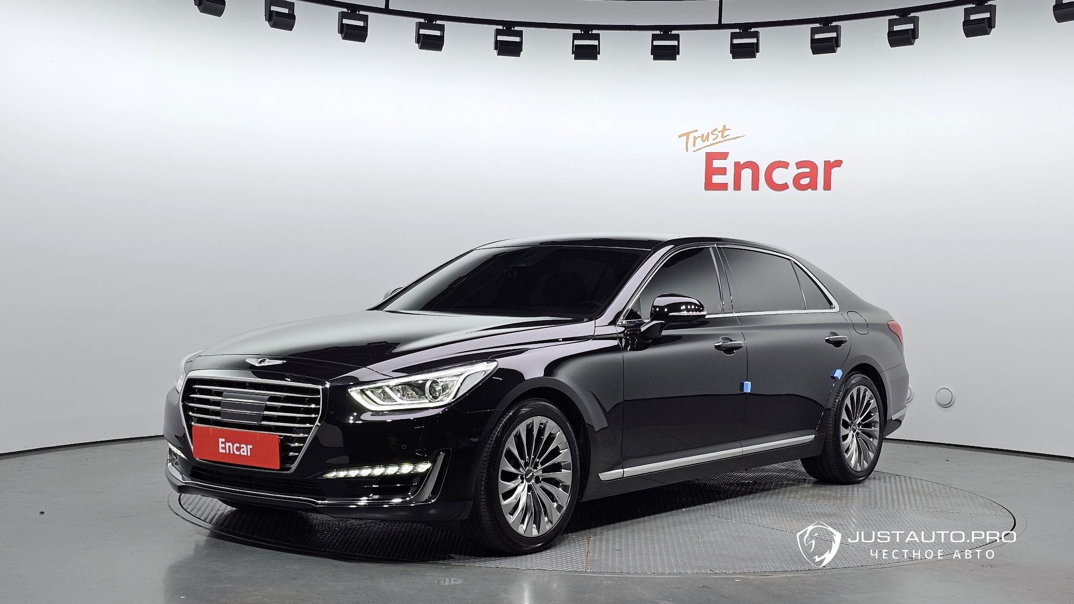 Автомобиль Genesis EQ900