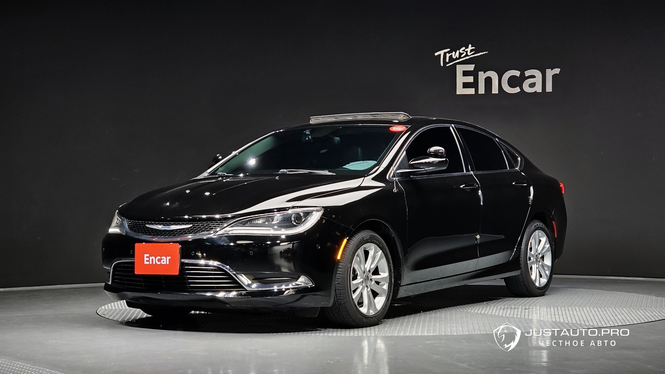 Автомобиль Chrysler 200