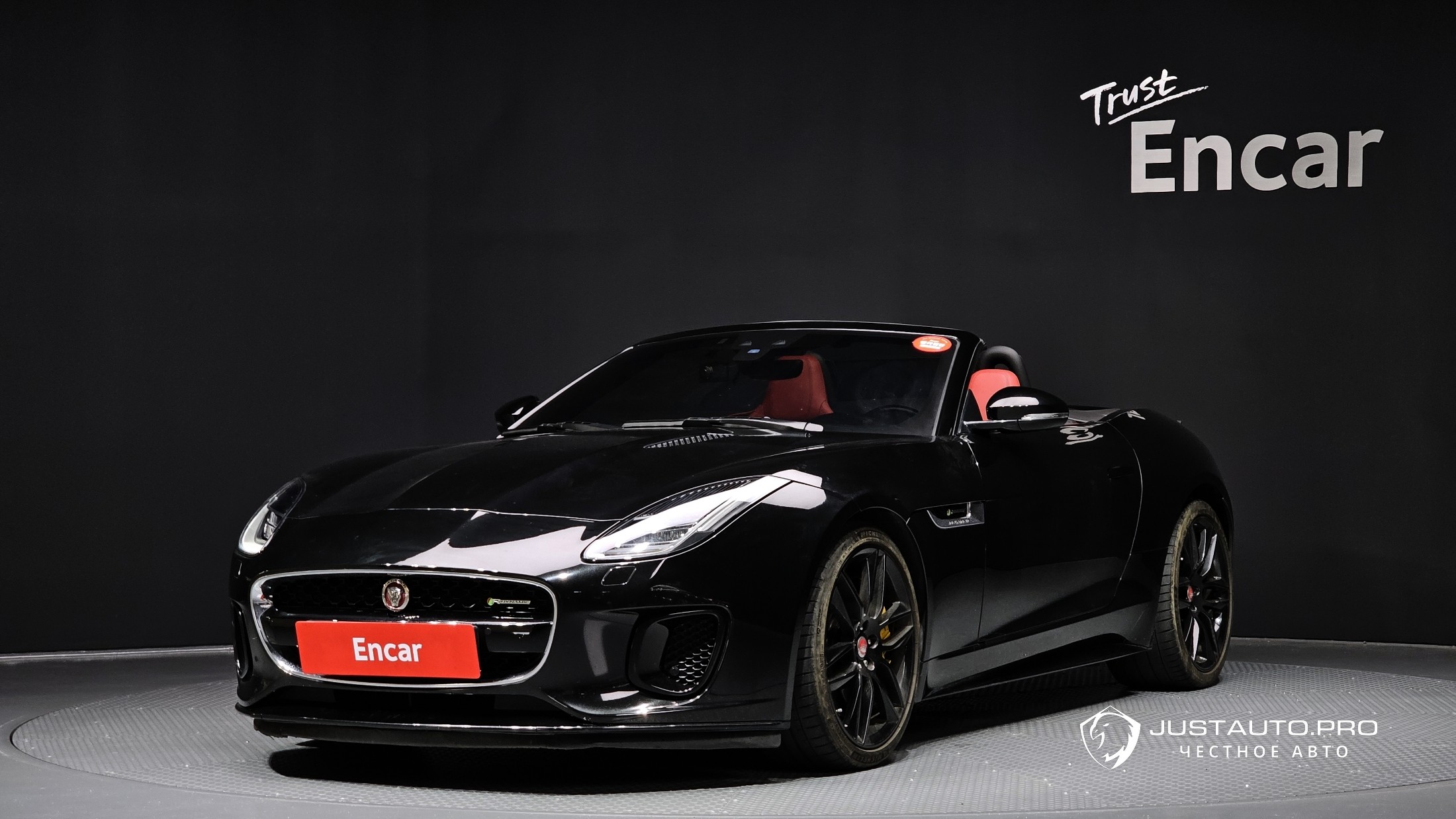 Автомобиль Jaguar F-TYPE