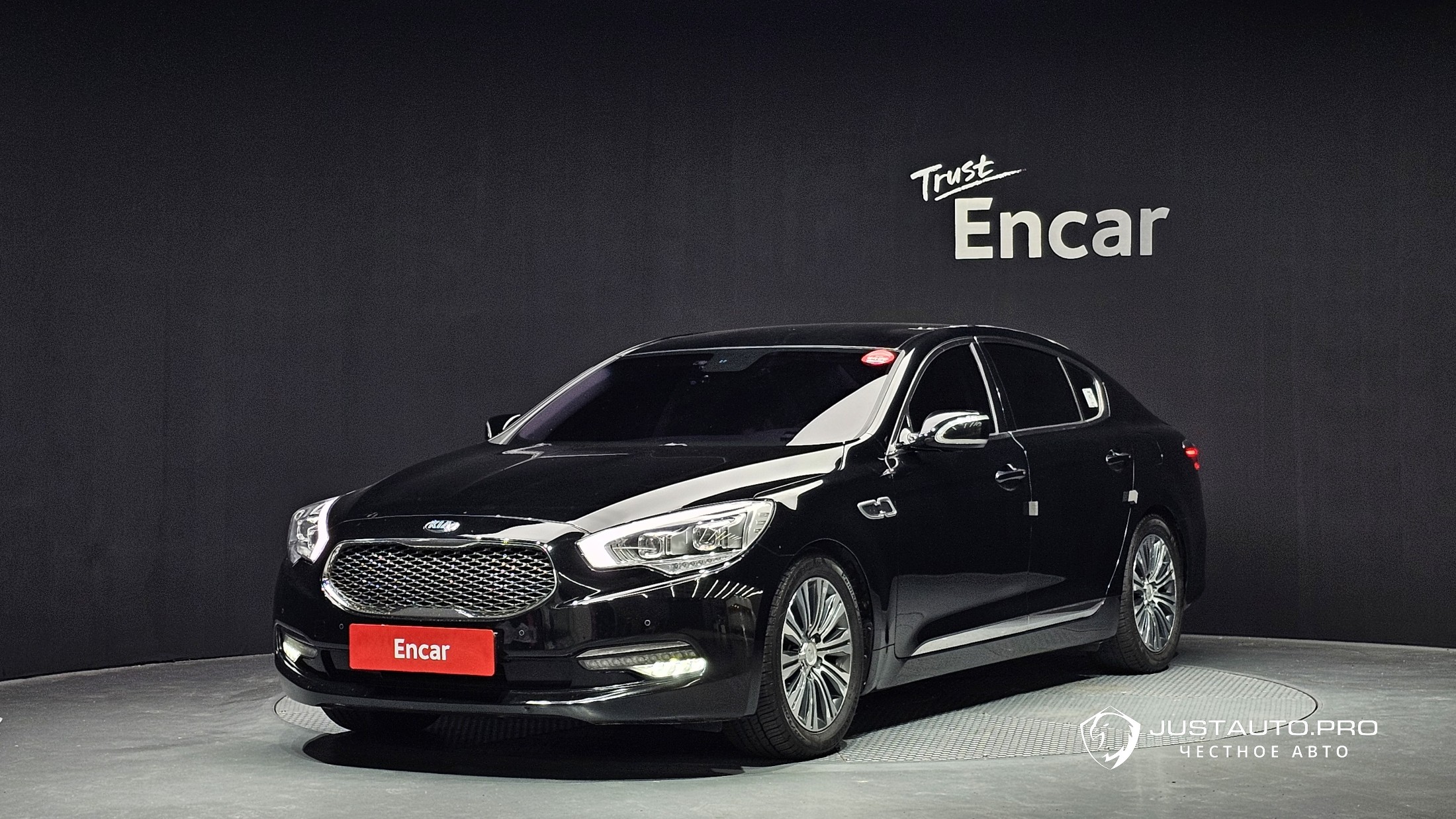 Автомобиль Kia K9