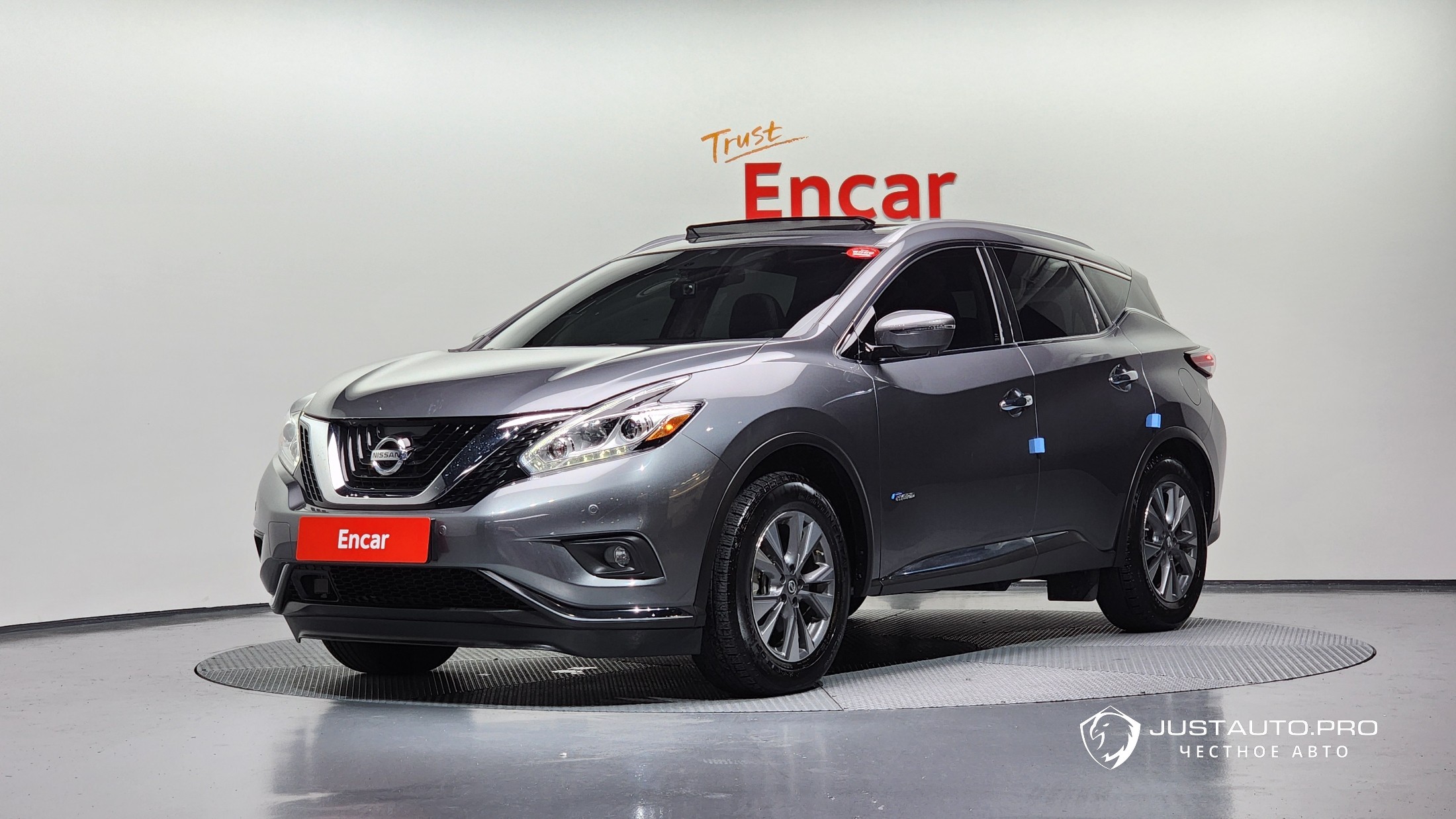 Автомобиль Nissan Murano