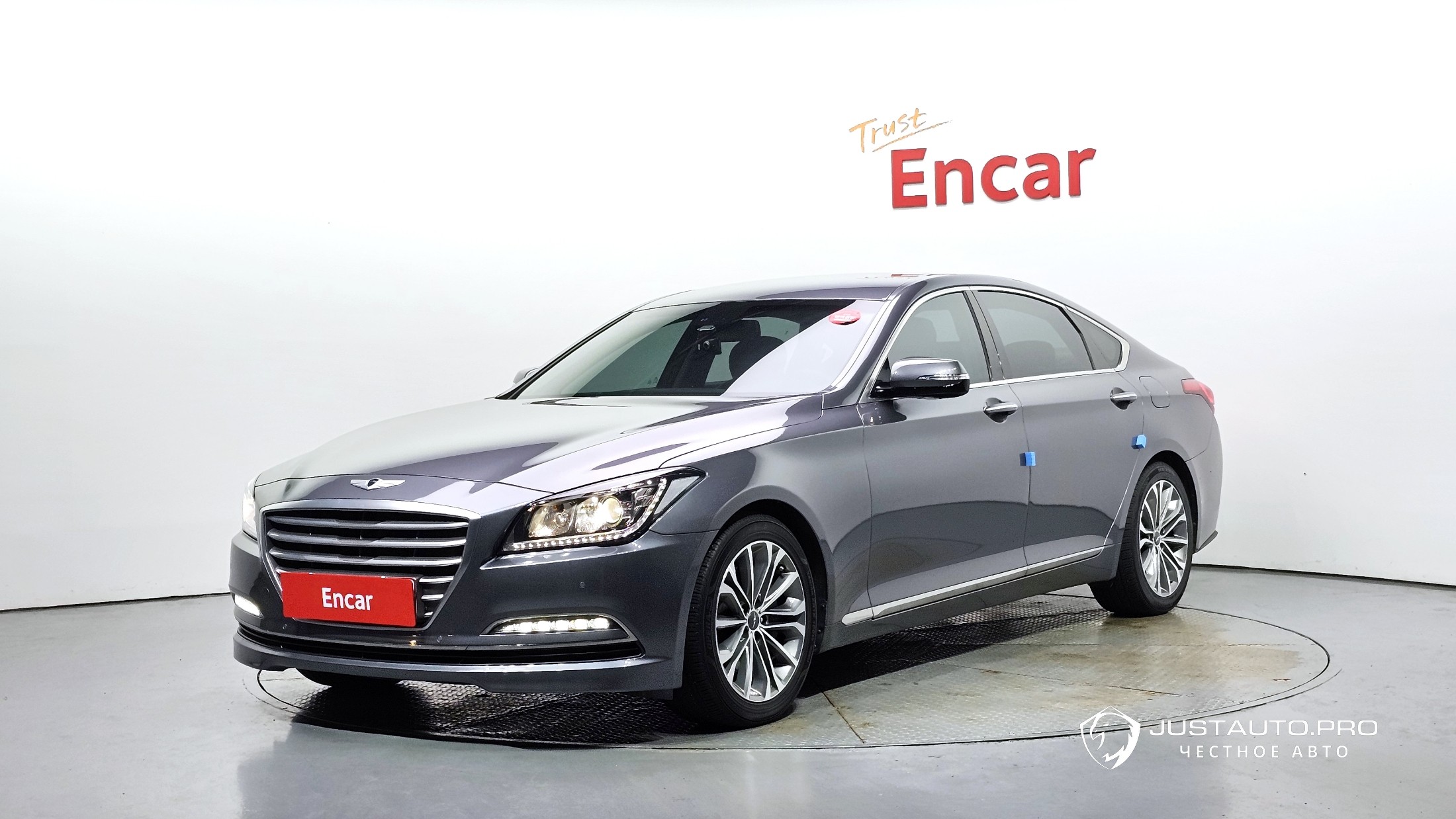 Автомобиль Hyundai Genesis