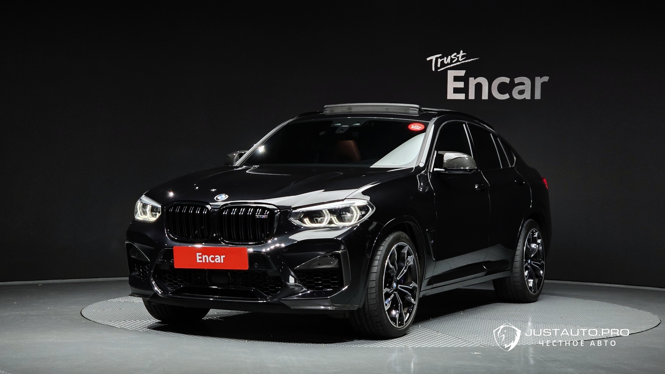 Автомобиль BMW X4M