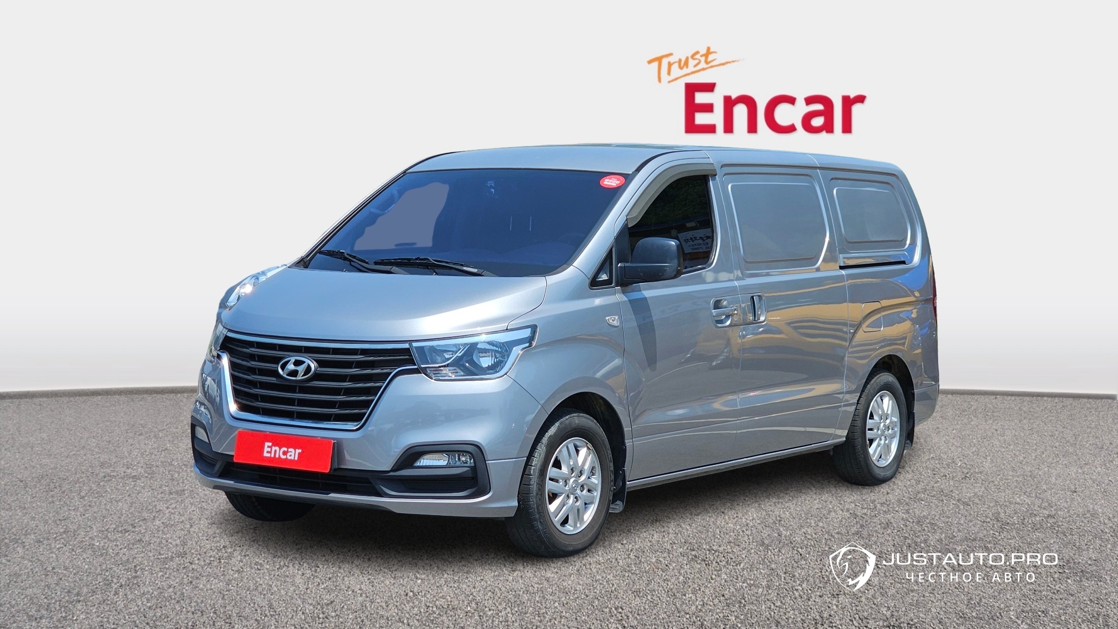 Автомобиль Hyundai Starex