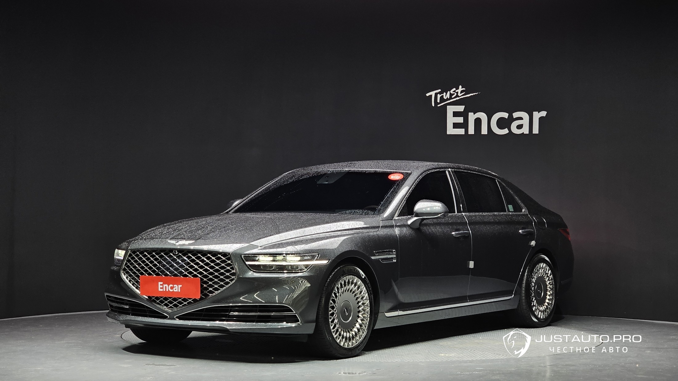 Автомобиль Genesis G90