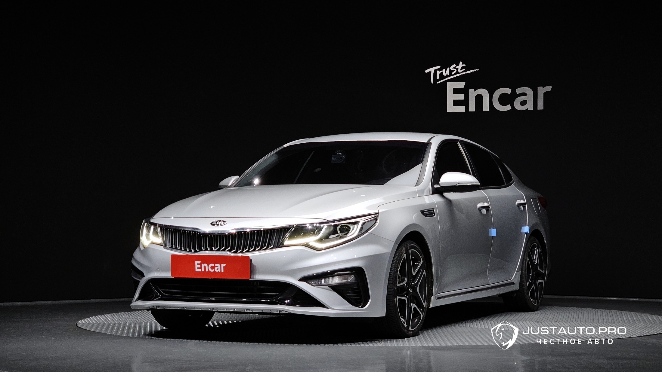 Автомобиль Kia K5