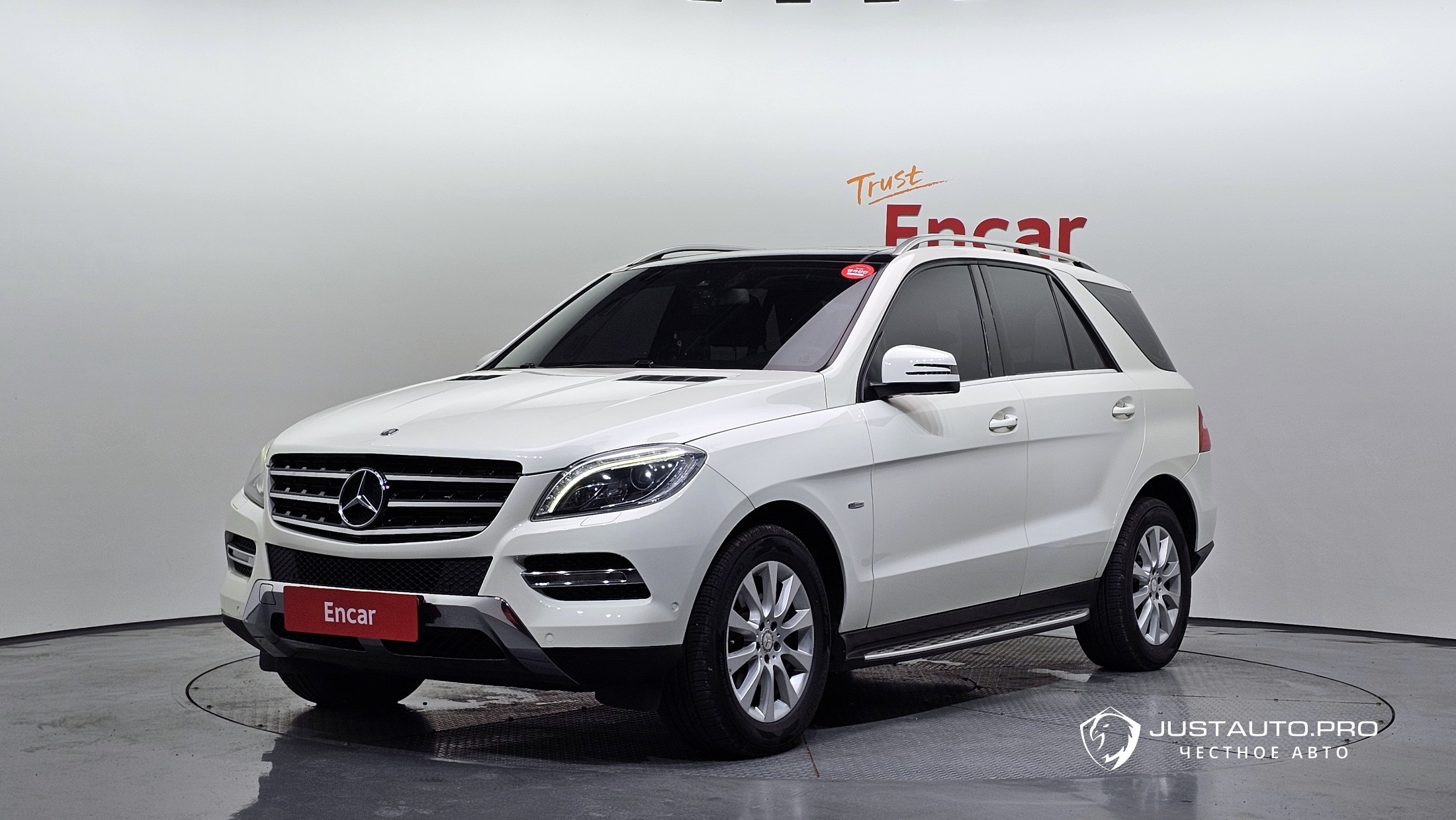 Автомобиль Mercedes-Benz M-class