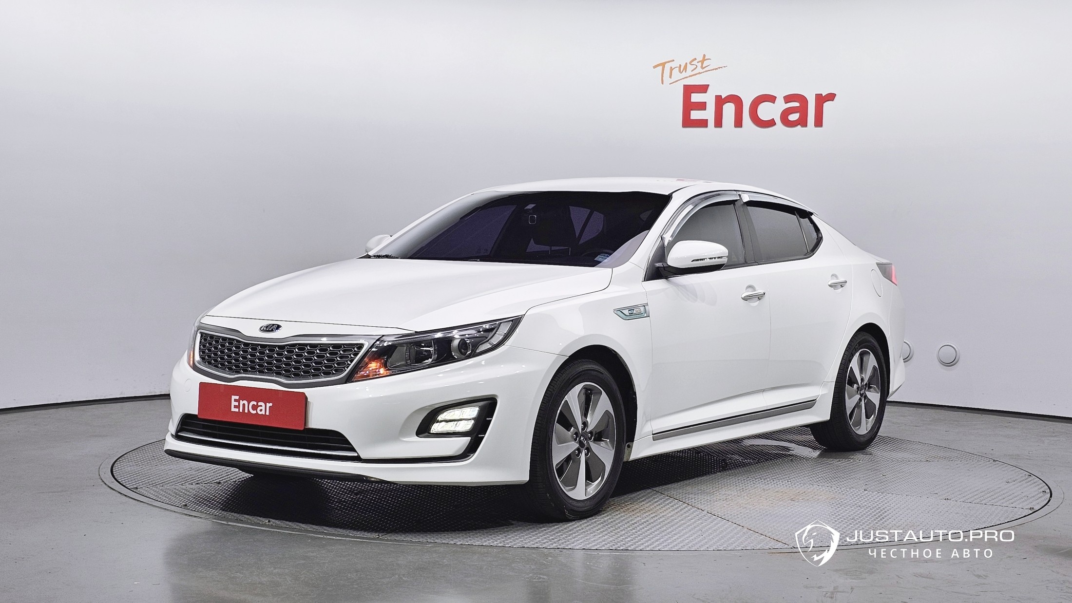 Автомобиль Kia K5