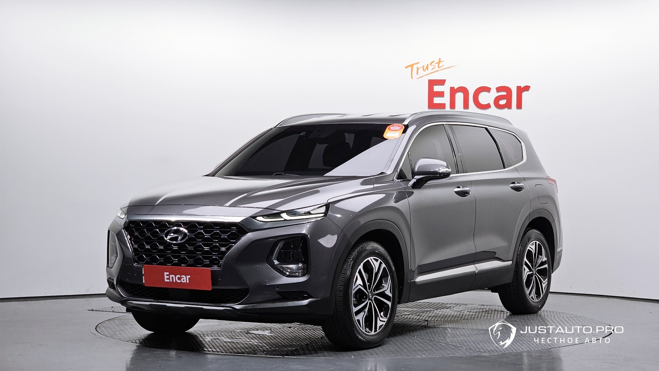 Автомобиль Hyundai Santafe
