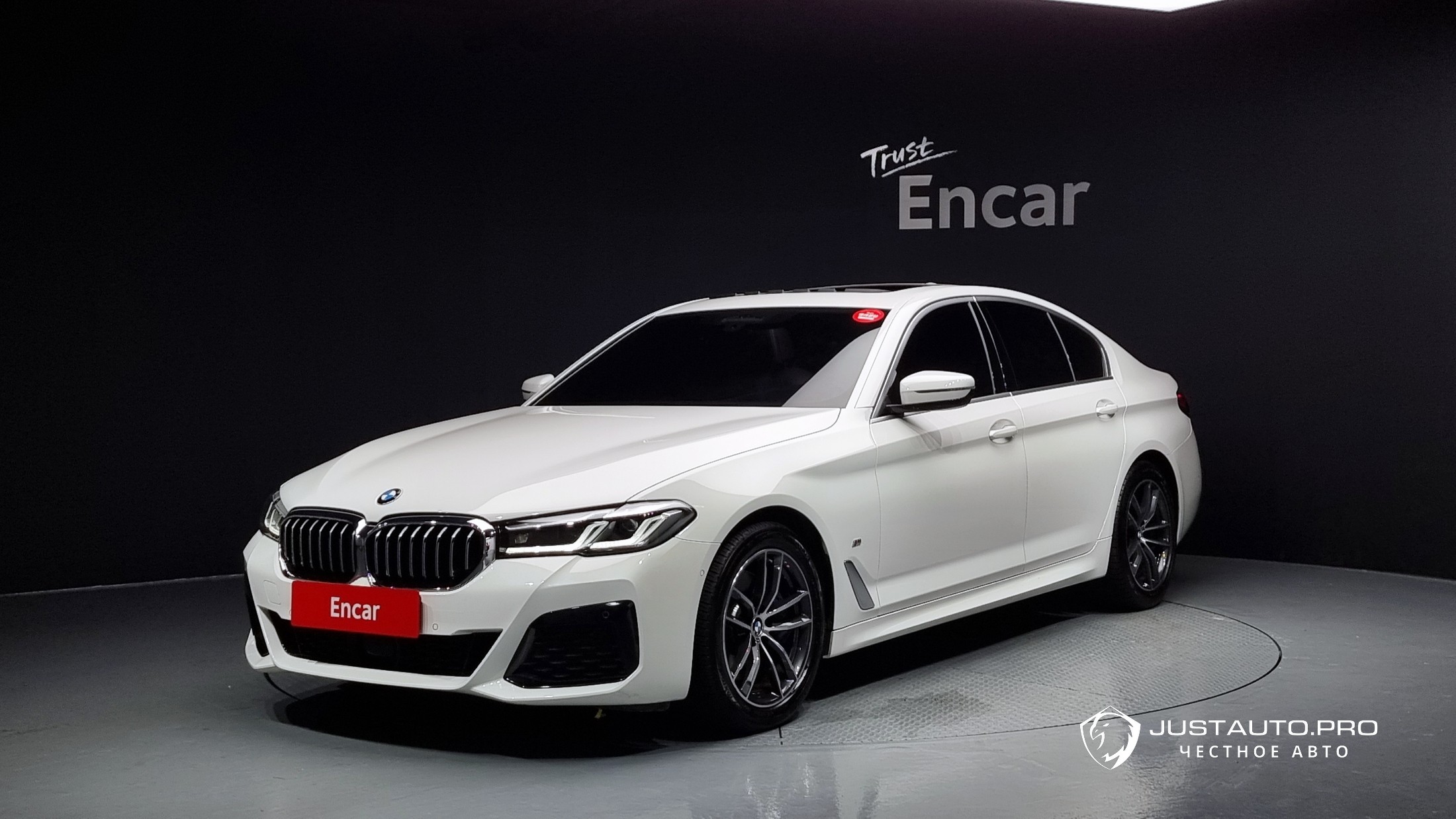 Автомобиль BMW 5-Series
