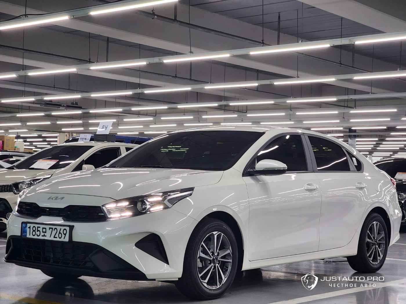 Автомобиль Kia K3
